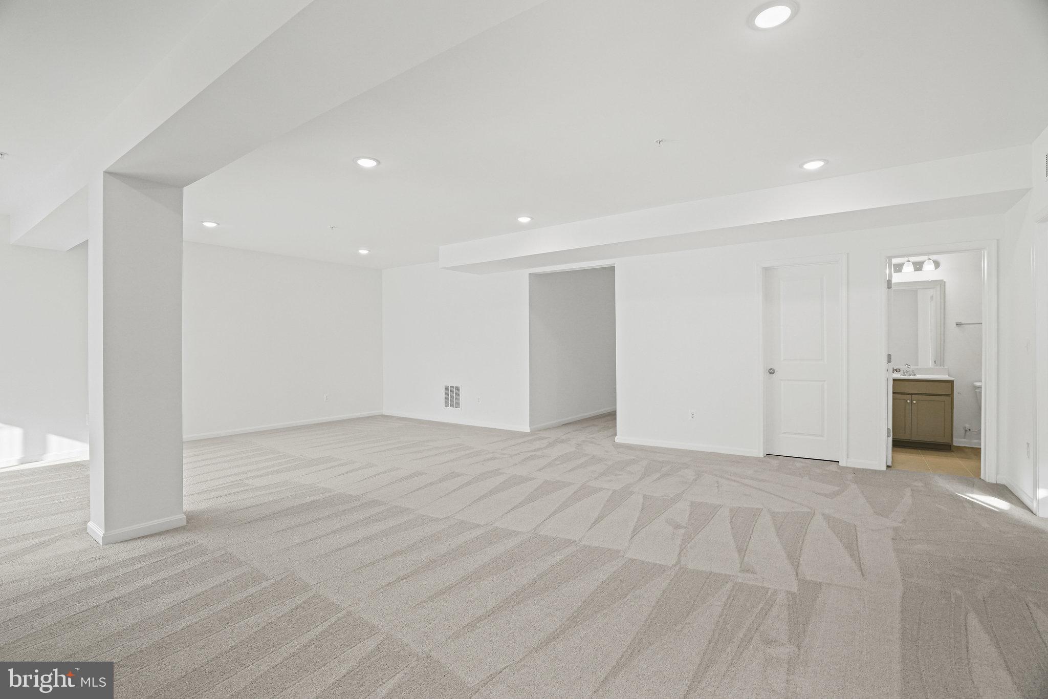 FAIRWAY ESTATES - Residential