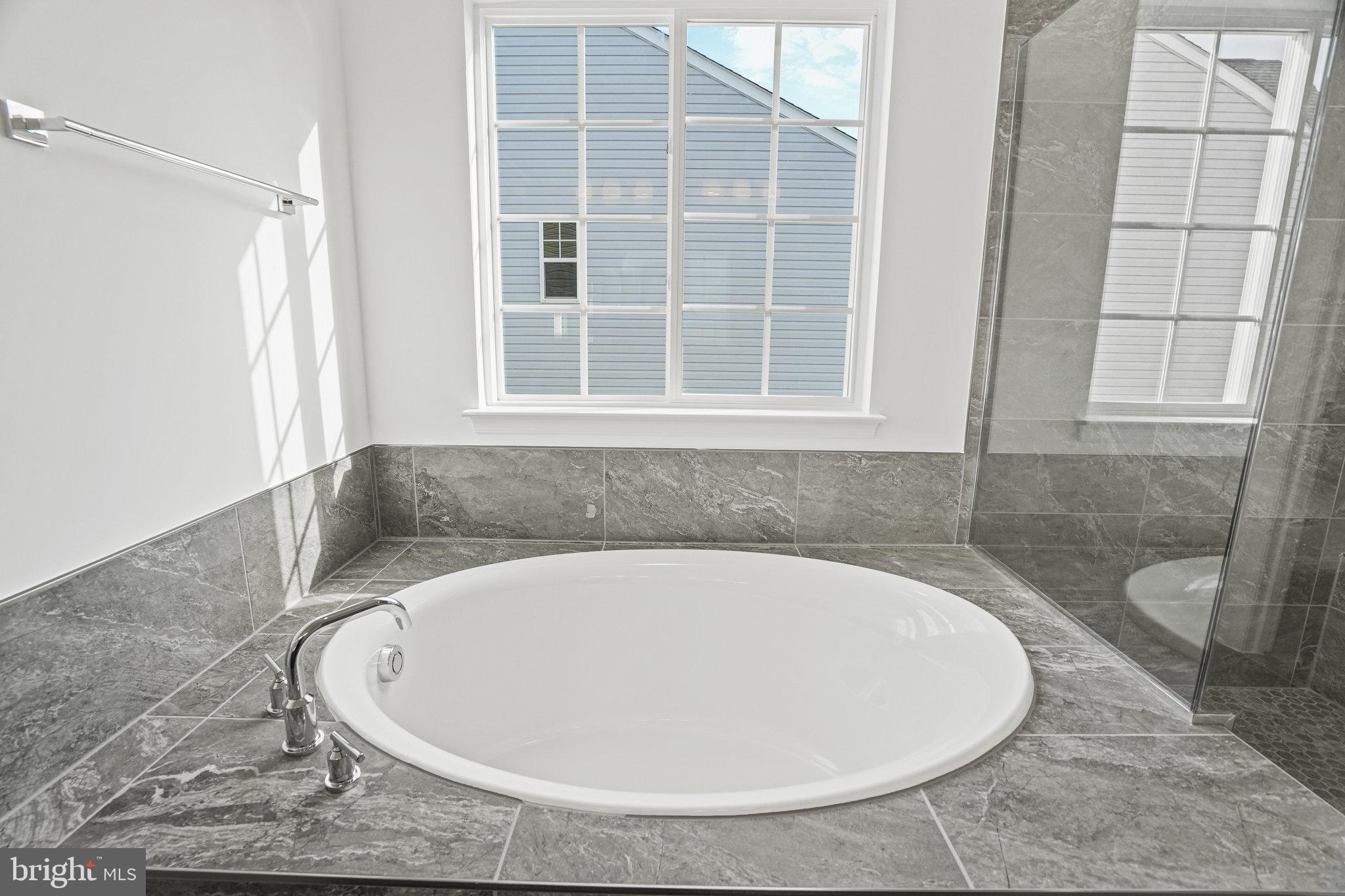 FAIRWAY ESTATES - Residential