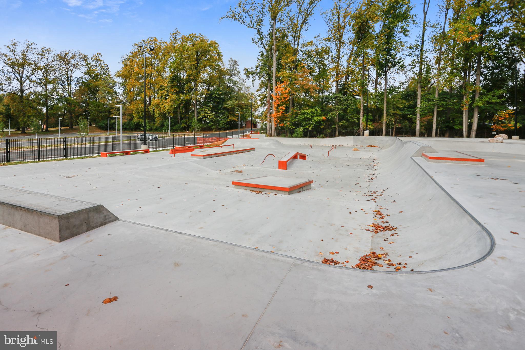 KING FARM VILLAGE CENTER - Residential Lease