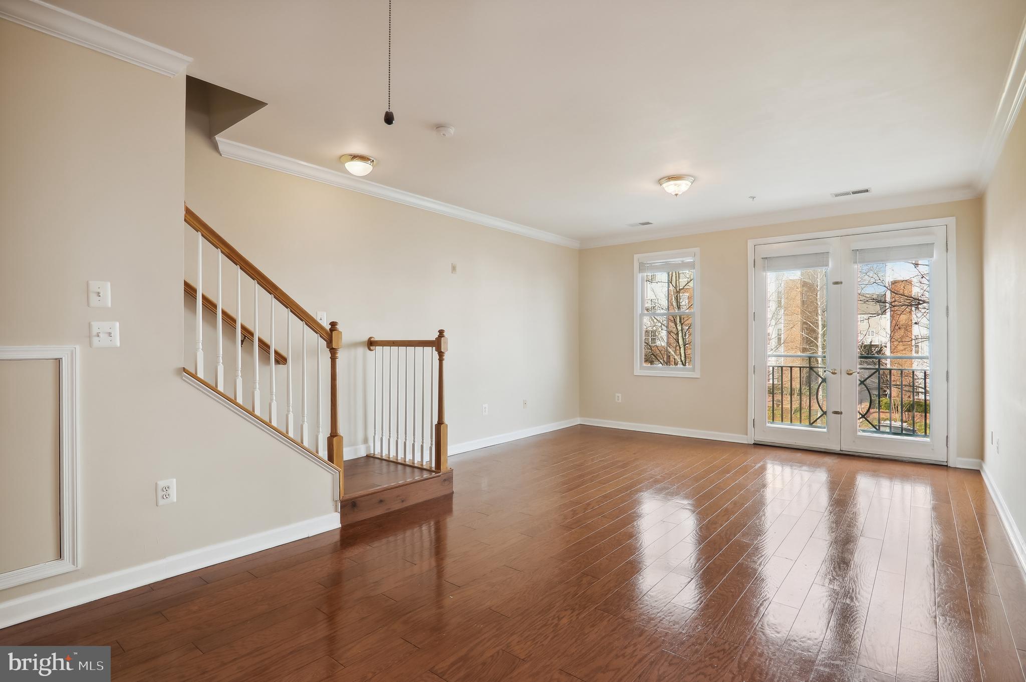 KING FARM VILLAGE CENTER - Residential Lease