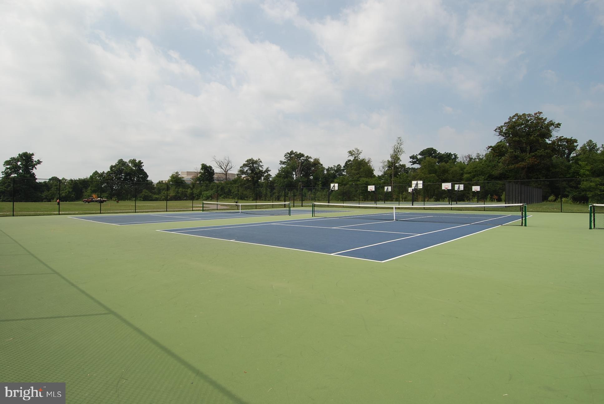 KING FARM VILLAGE CENTER - Residential Lease