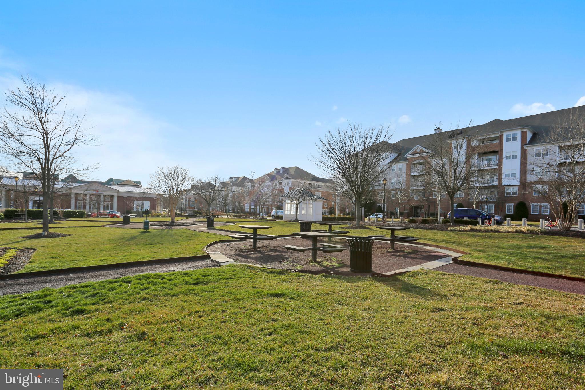 KING FARM VILLAGE CENTER - Residential Lease