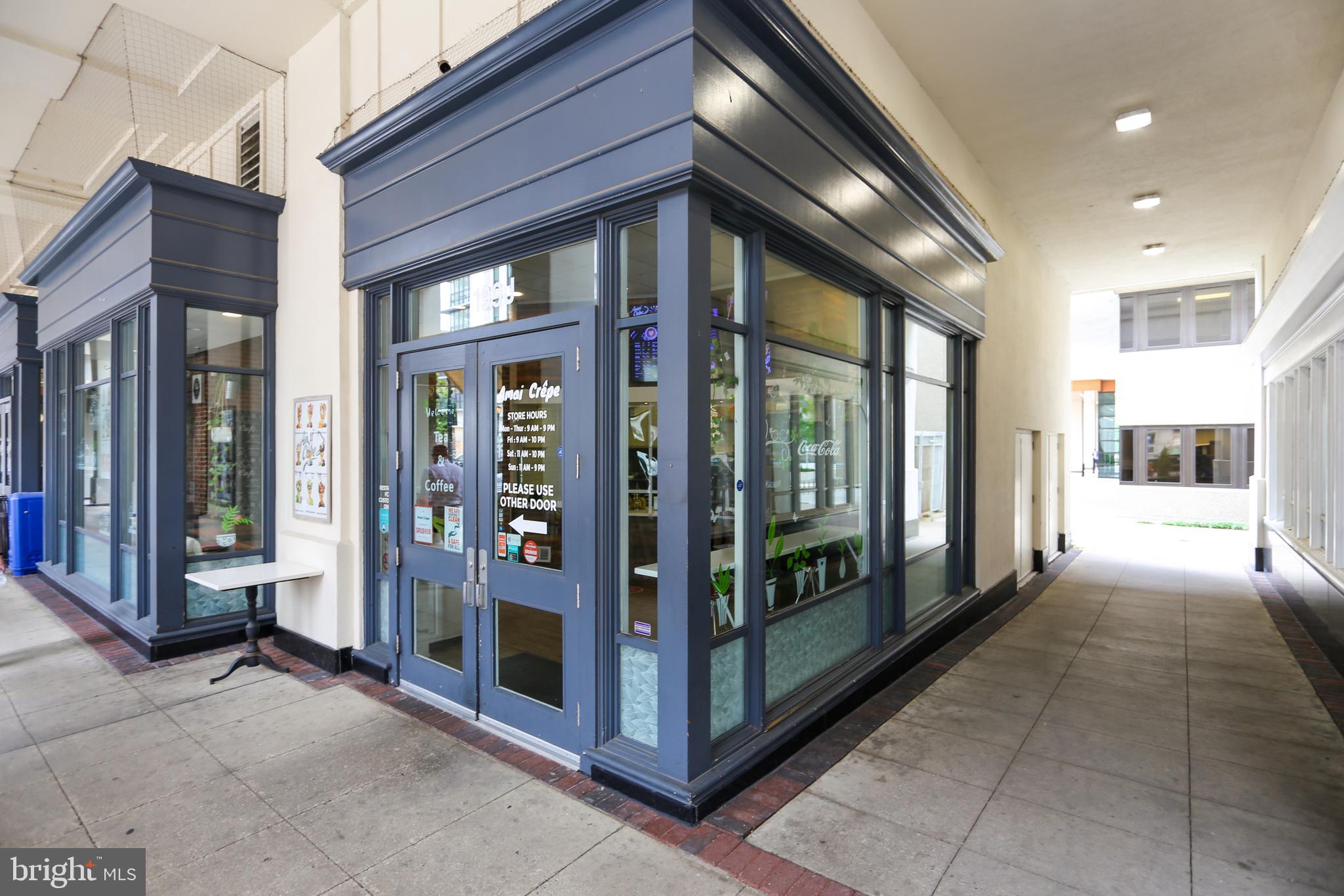 KING FARM VILLAGE CENTER - Residential Lease