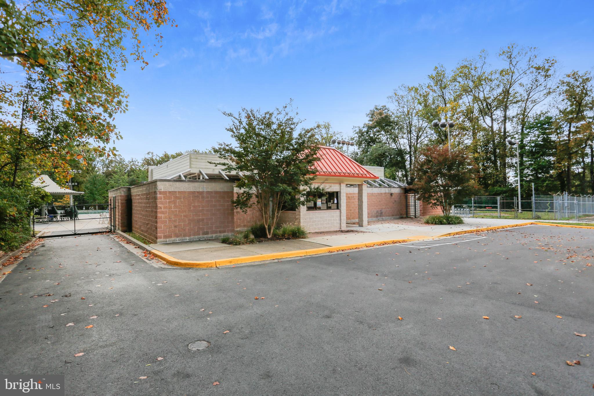 KING FARM VILLAGE CENTER - Residential Lease