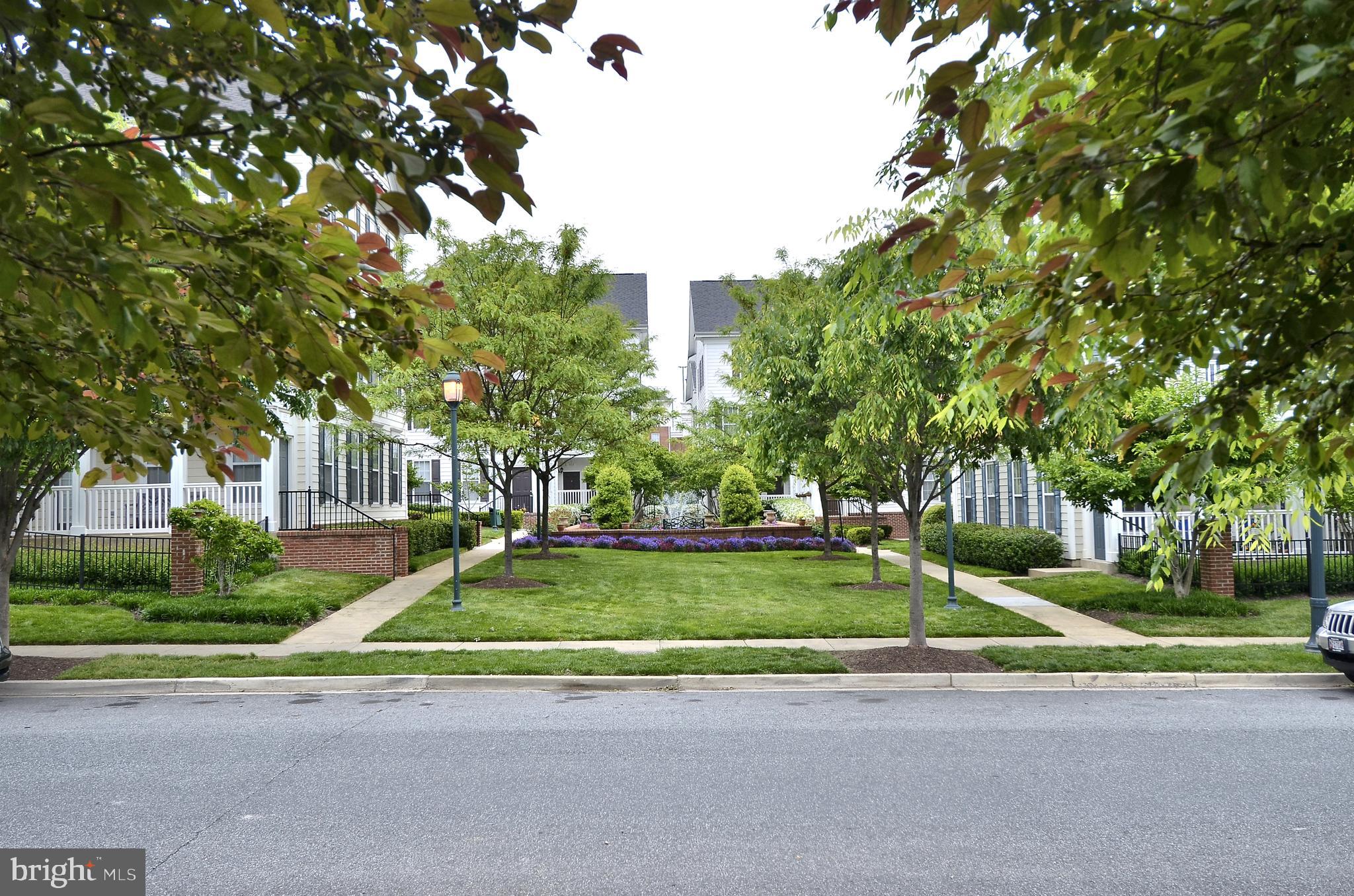 KING FARM VILLAGE CENTER - Residential Lease