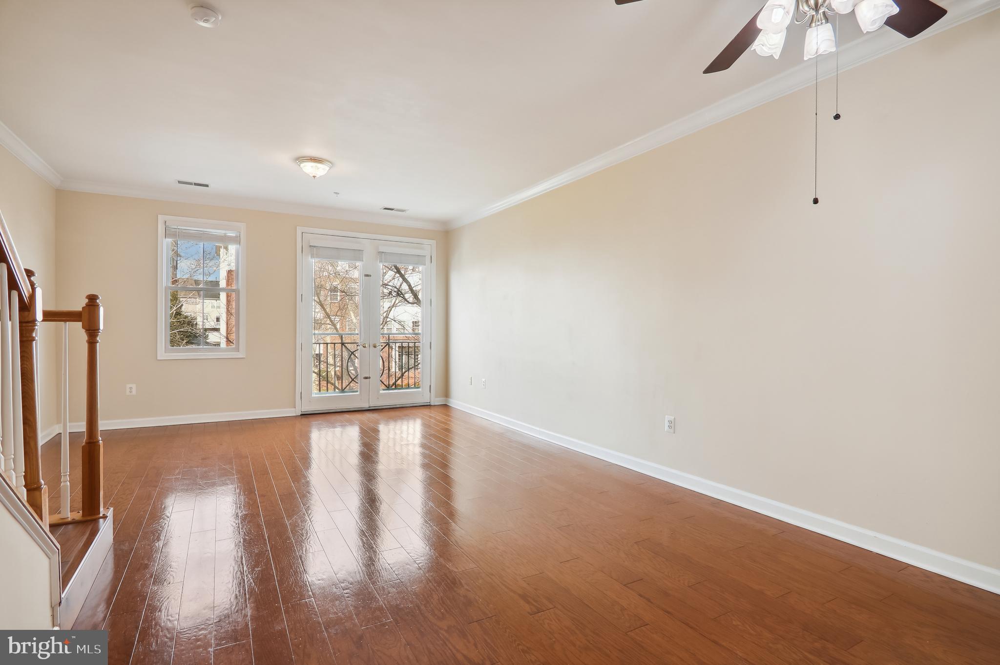KING FARM VILLAGE CENTER - Residential Lease