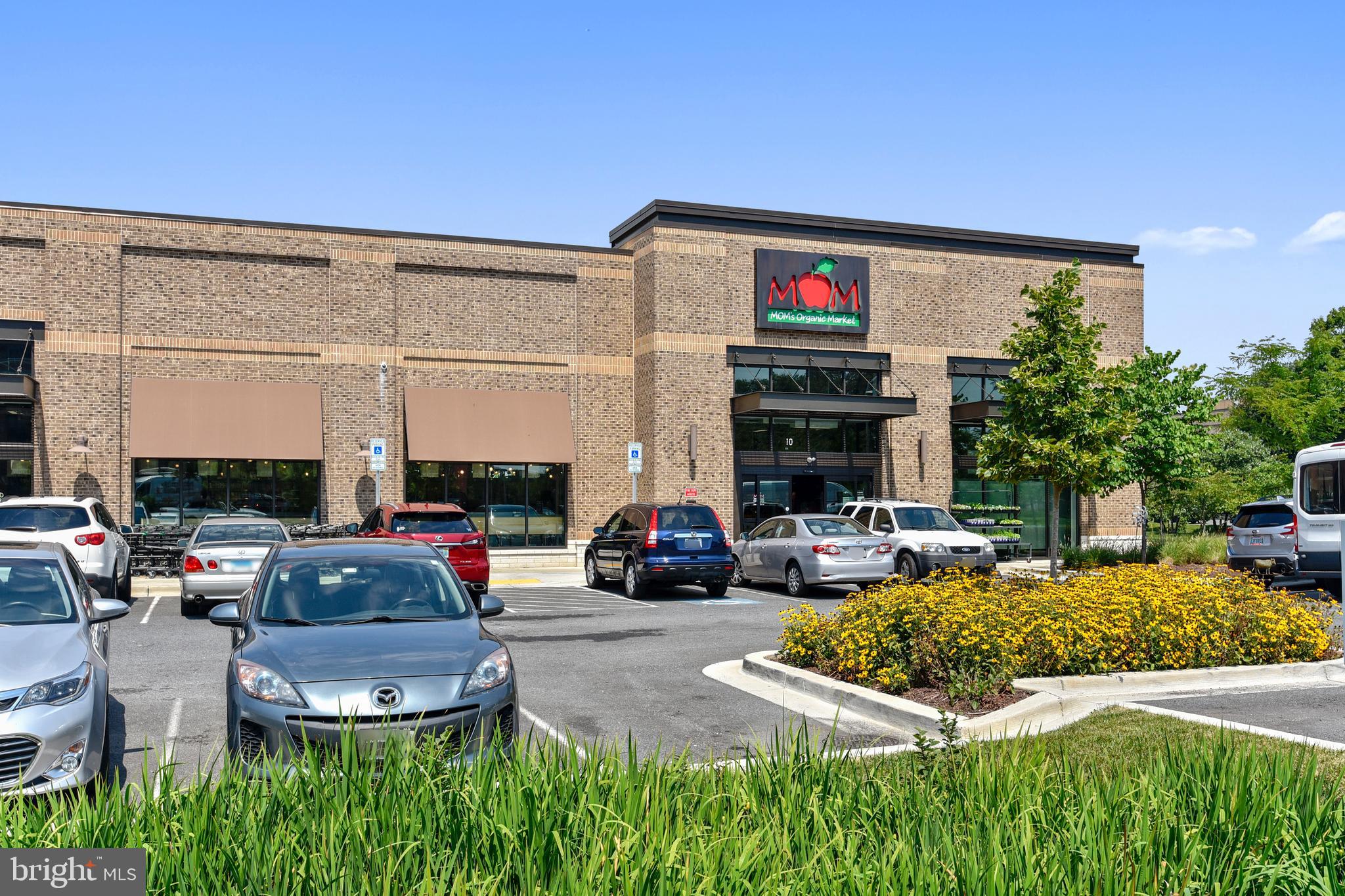 KING FARM VILLAGE CENTER - Residential Lease