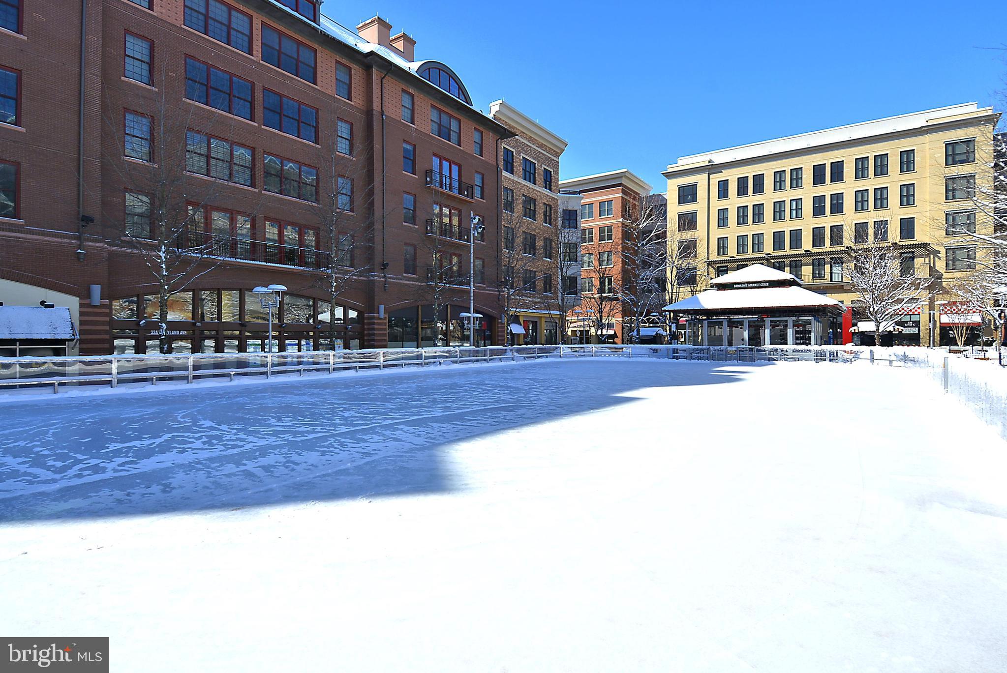 KING FARM VILLAGE CENTER - Residential Lease