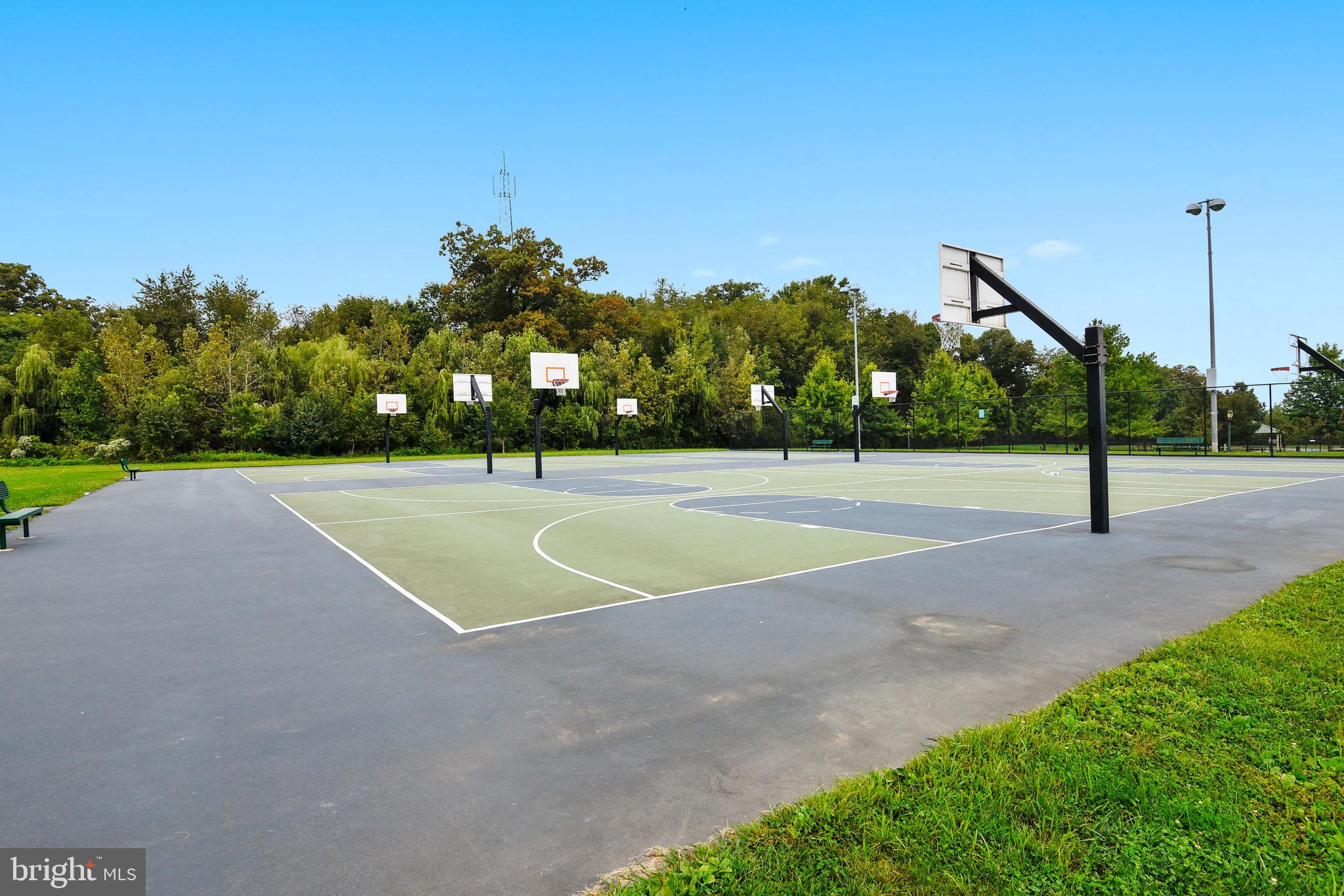 KING FARM VILLAGE CENTER - Residential Lease