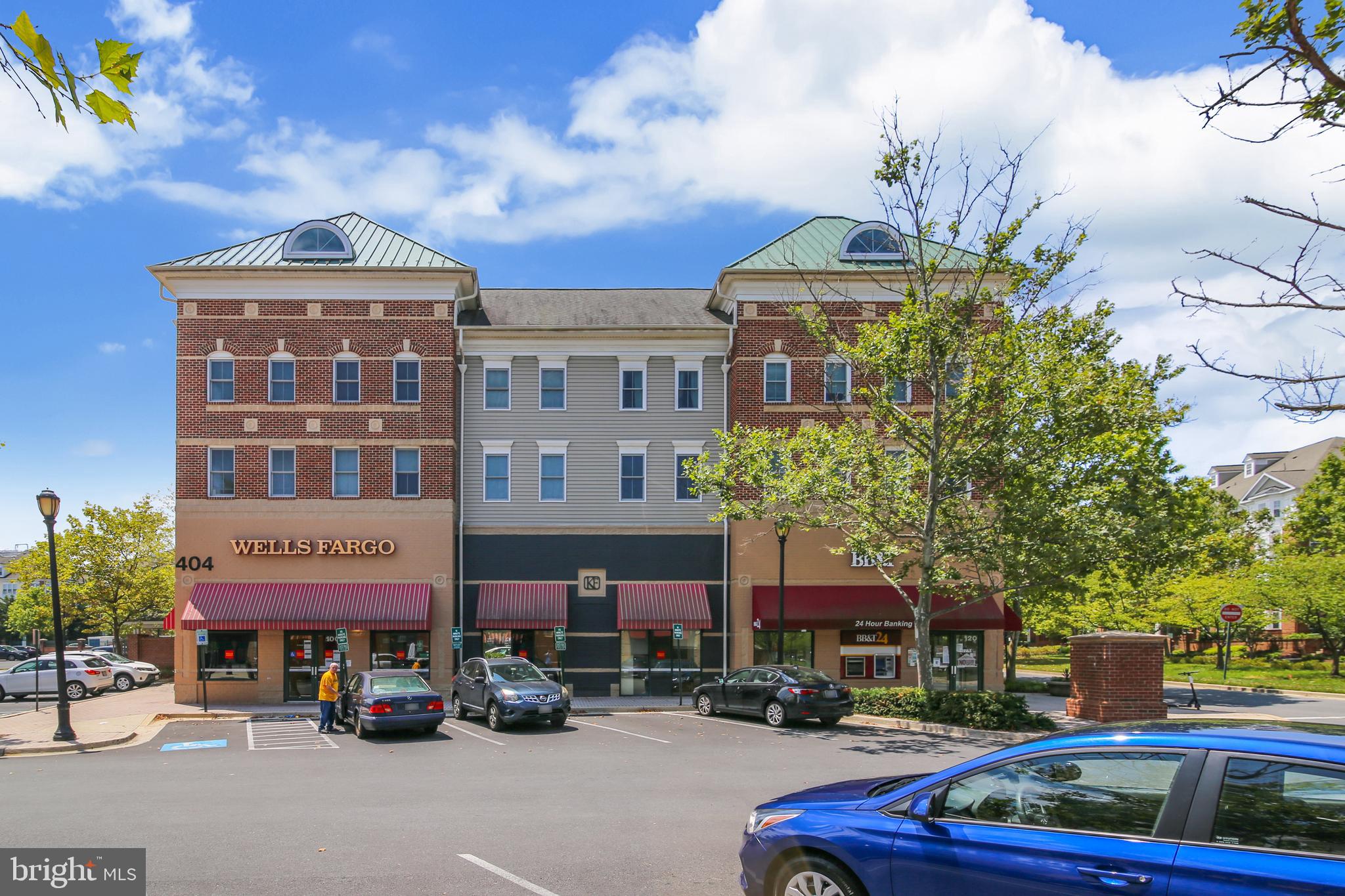 KING FARM VILLAGE CENTER - Residential Lease