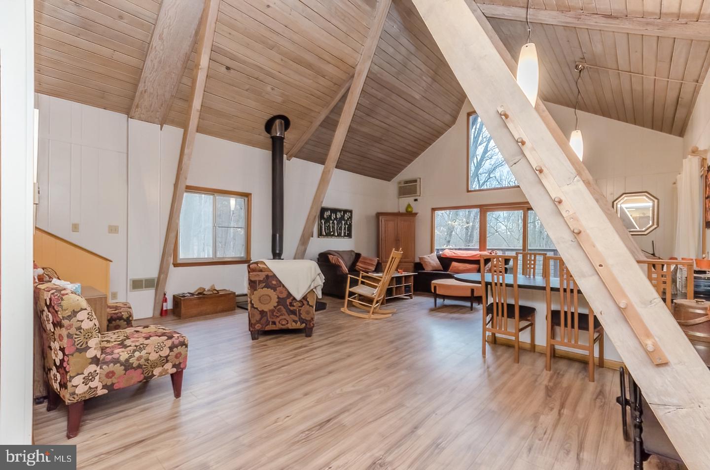 COOLFONT MOUNTAINSIDE - Residential