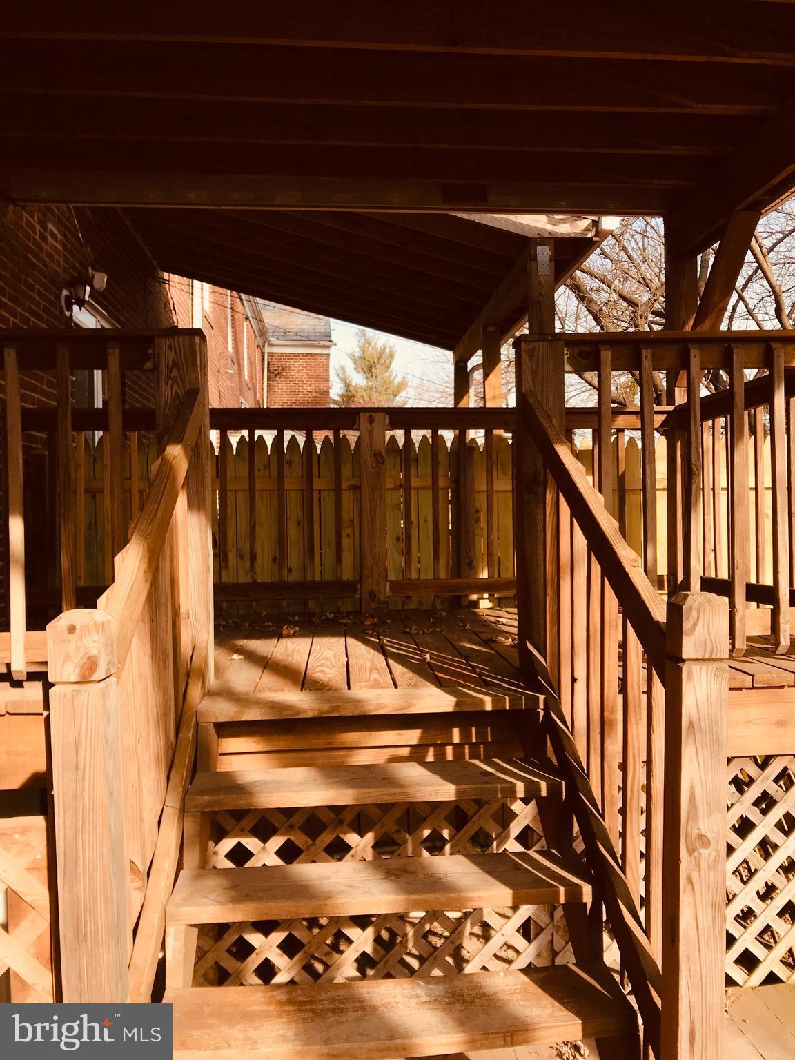 LOCH GLEN - Residential Lease