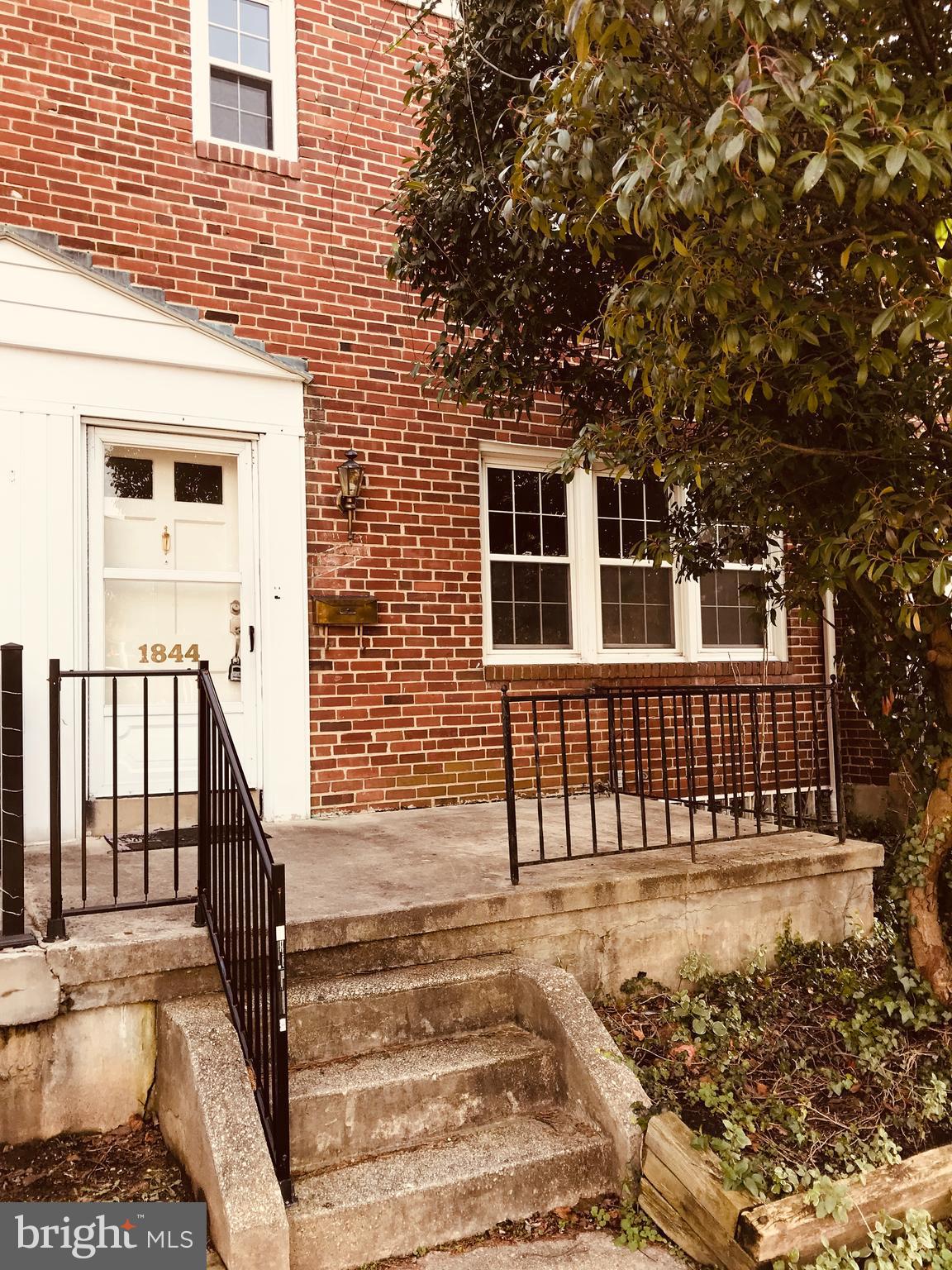 LOCH GLEN - Residential Lease