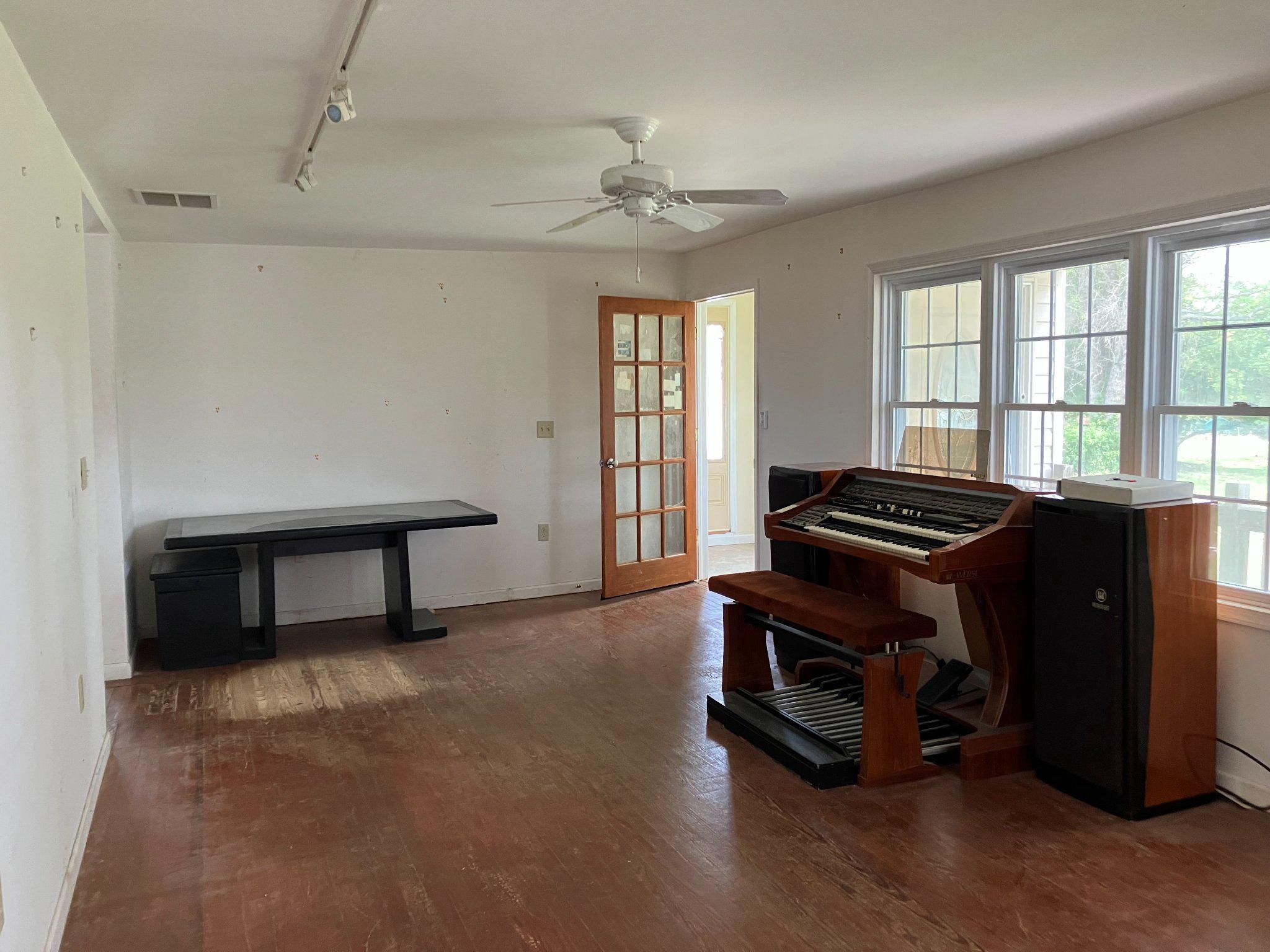 4020 EASTERN NECK ROAD