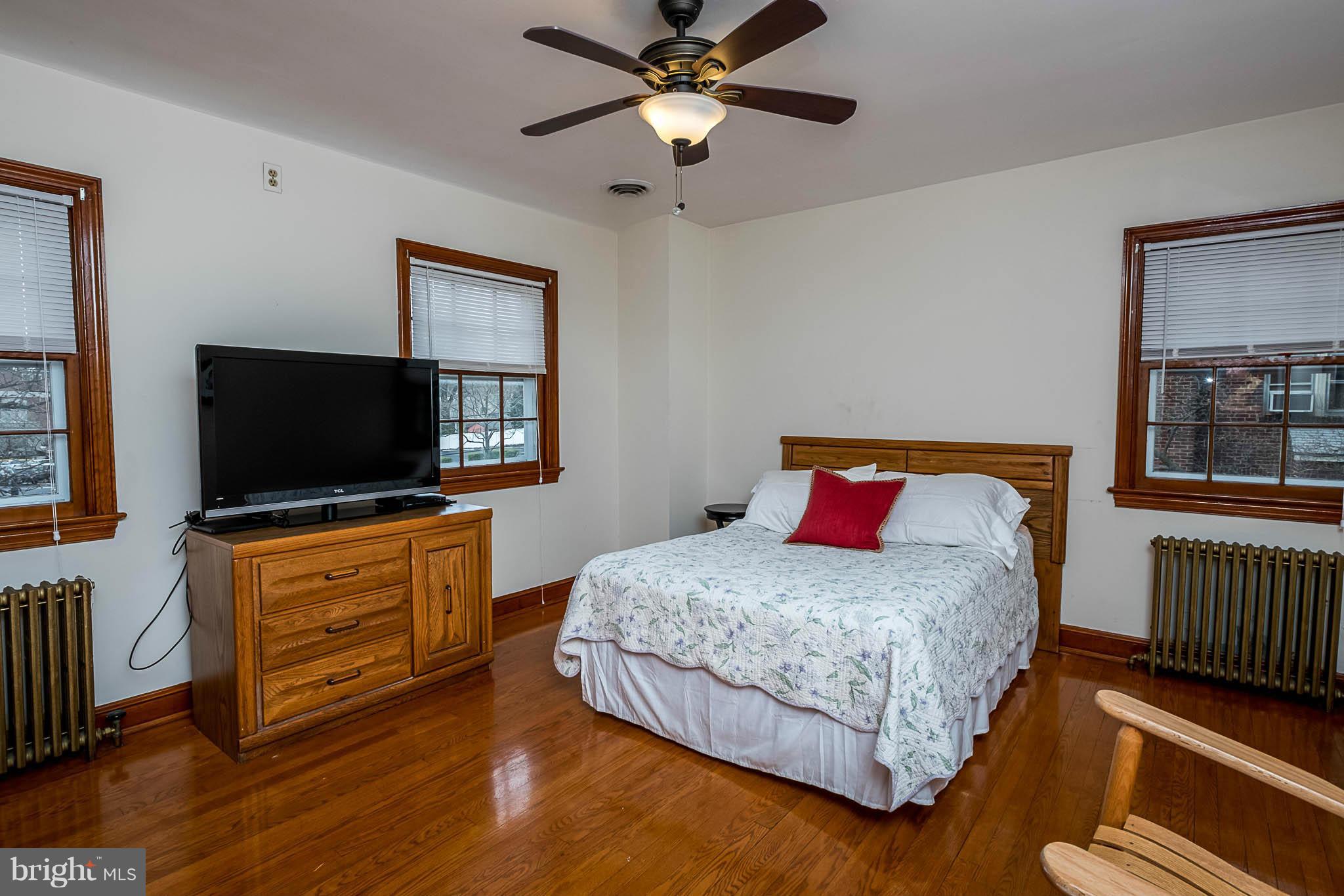 UNIVERSITY PARK - Residential