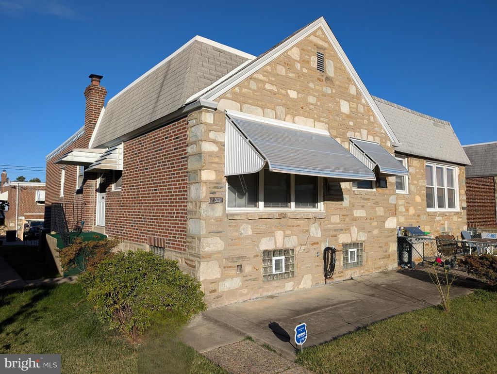 Photo of 2321 Emerson Street, PHILADELPHIA, PA 19152 (MLS # PAPH2549428)