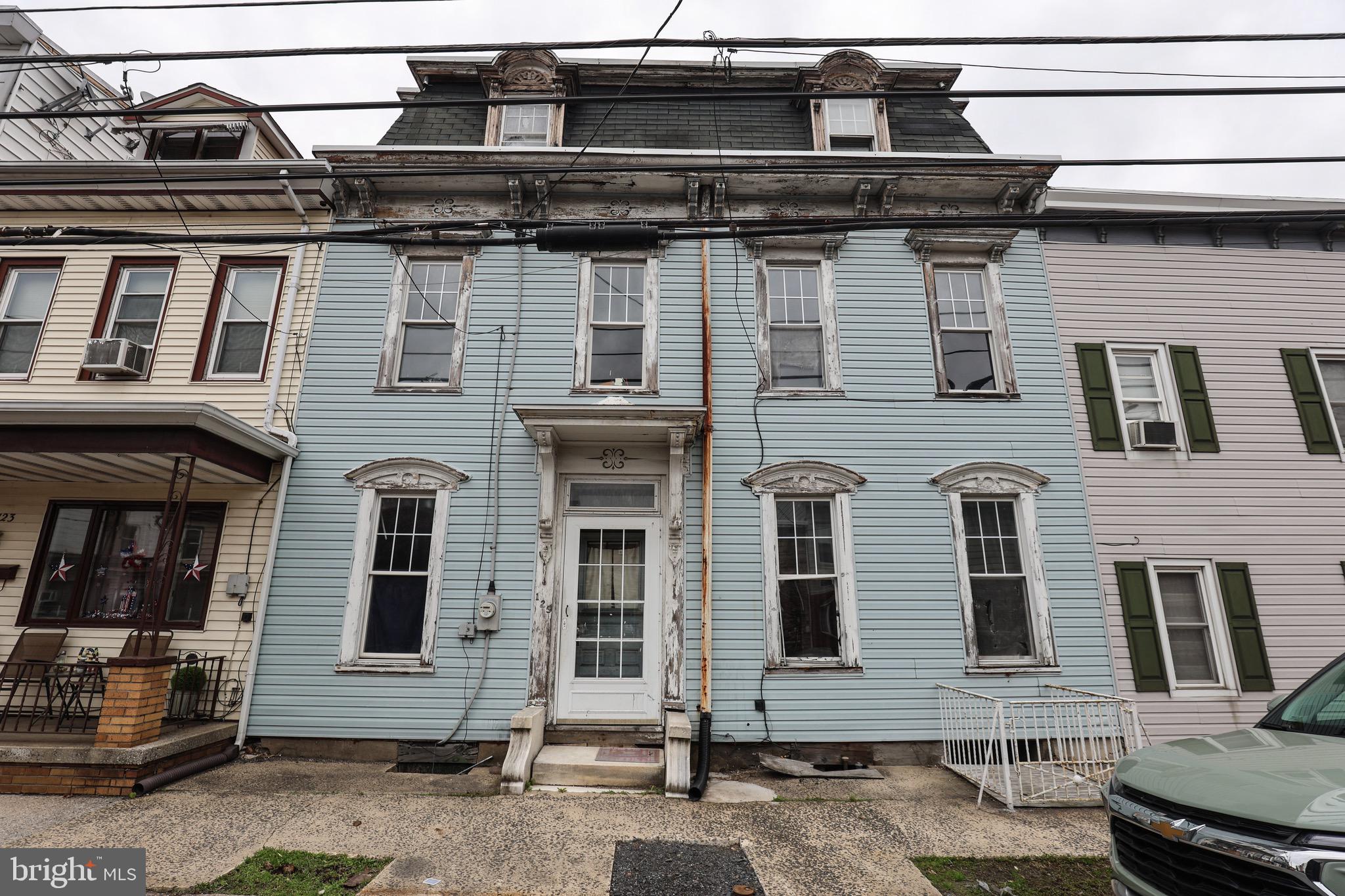 MINERSVILLE - Residential