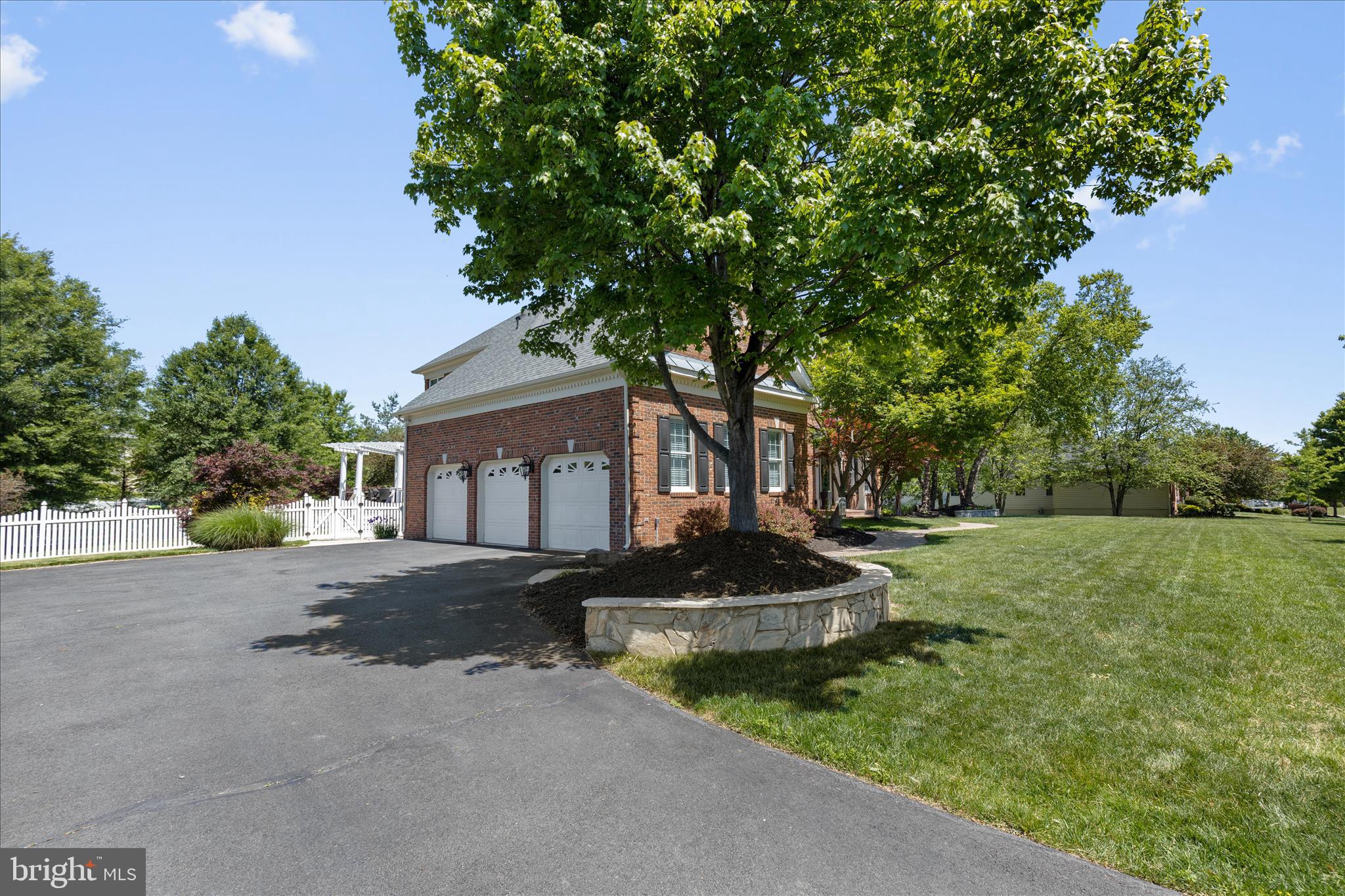 CHASE AT BELMONT COUNTRY - Residential