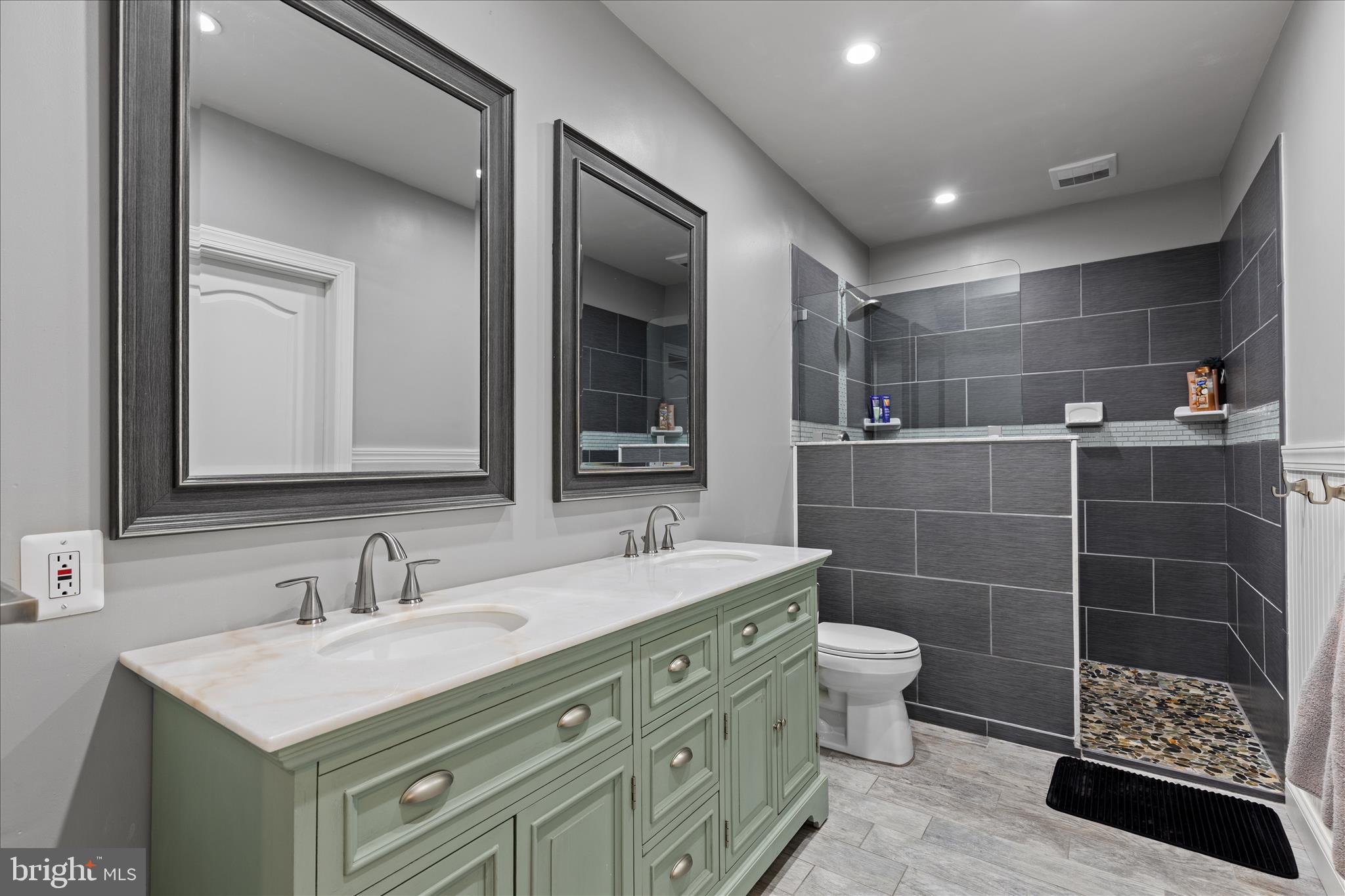 CHASE AT BELMONT COUNTRY - Residential
