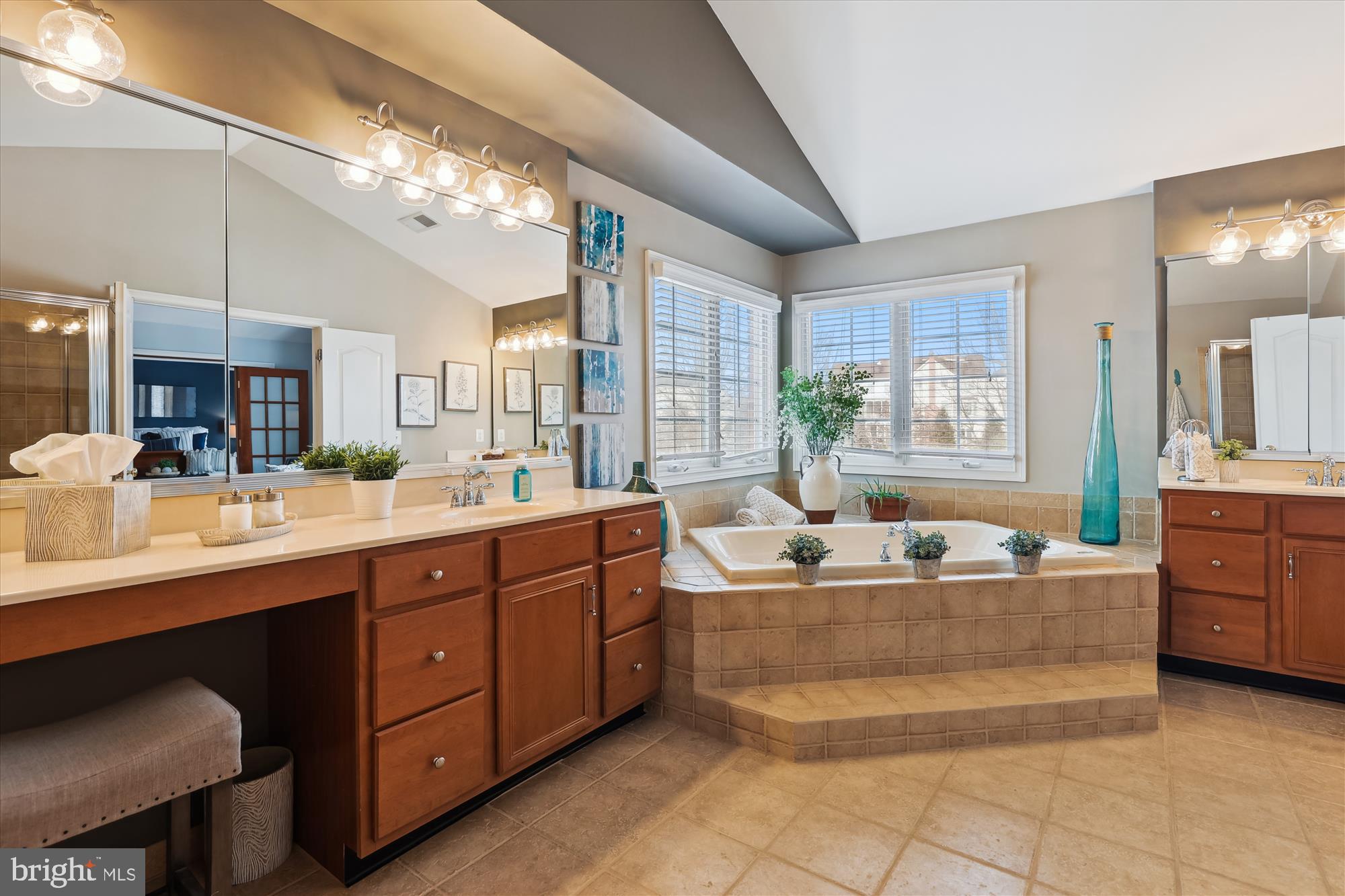 CHASE AT BELMONT COUNTRY - Residential