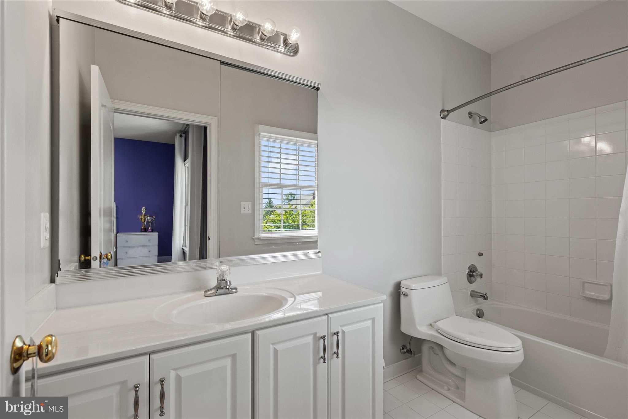 CHASE AT BELMONT COUNTRY - Residential