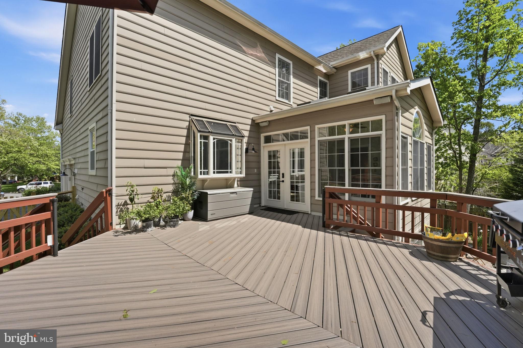 MANORS AT WOLF TRAP - Residential