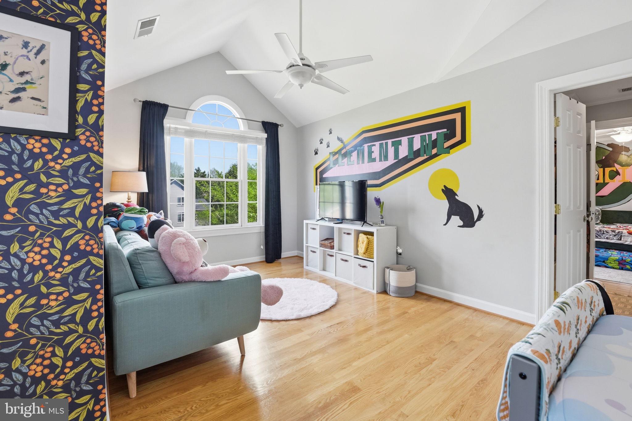 MANORS AT WOLF TRAP - Residential