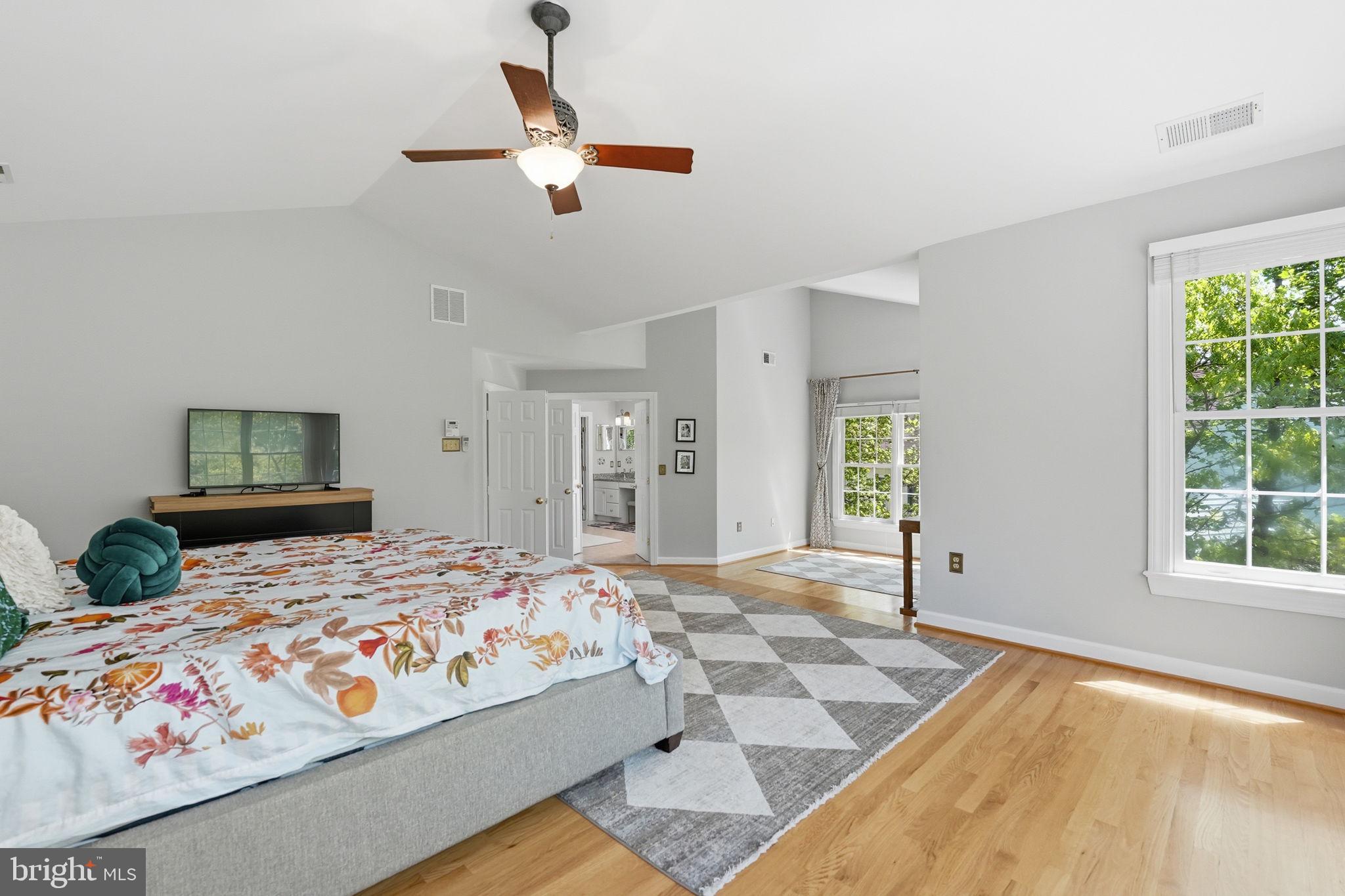 MANORS AT WOLF TRAP - Residential