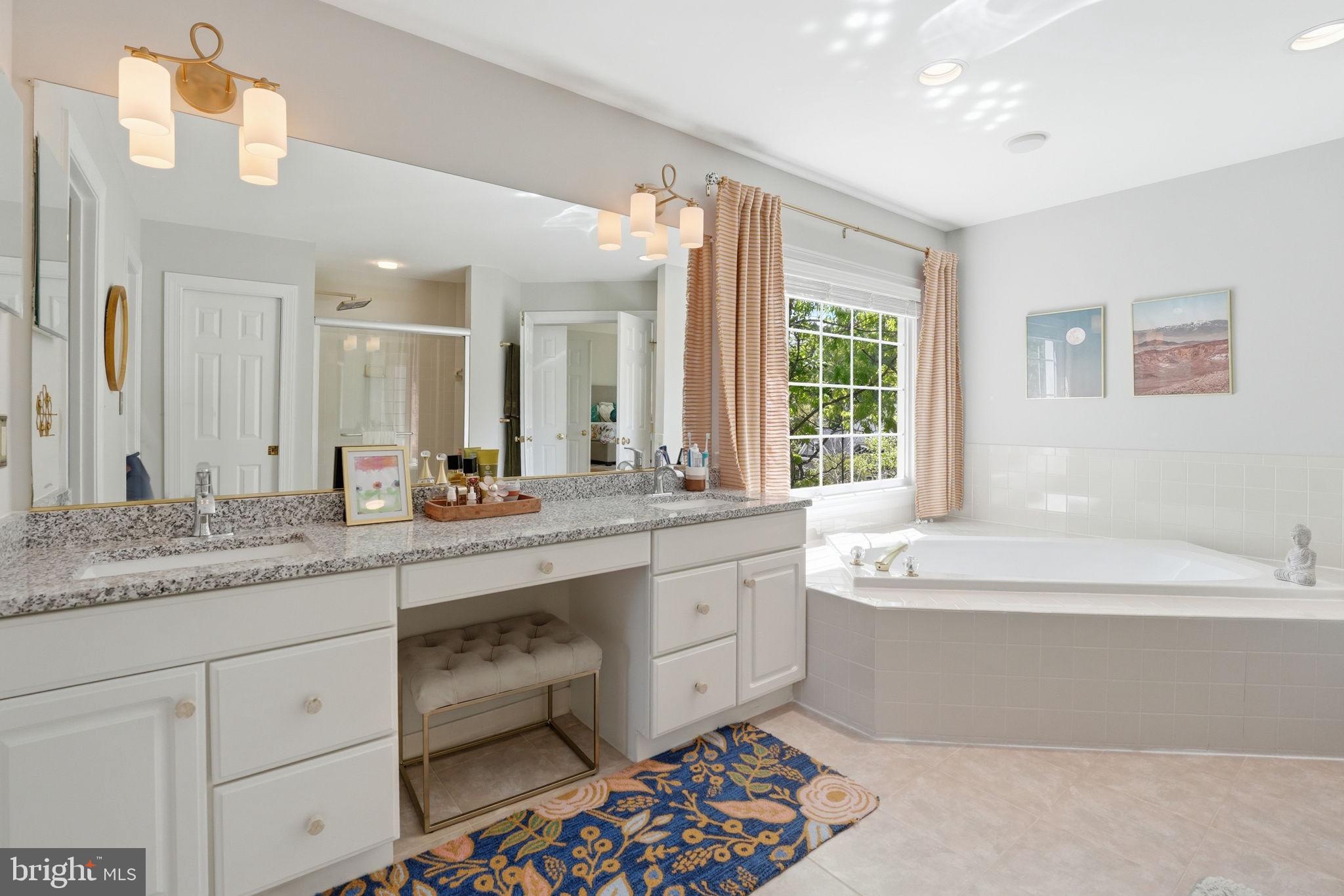 MANORS AT WOLF TRAP - Residential