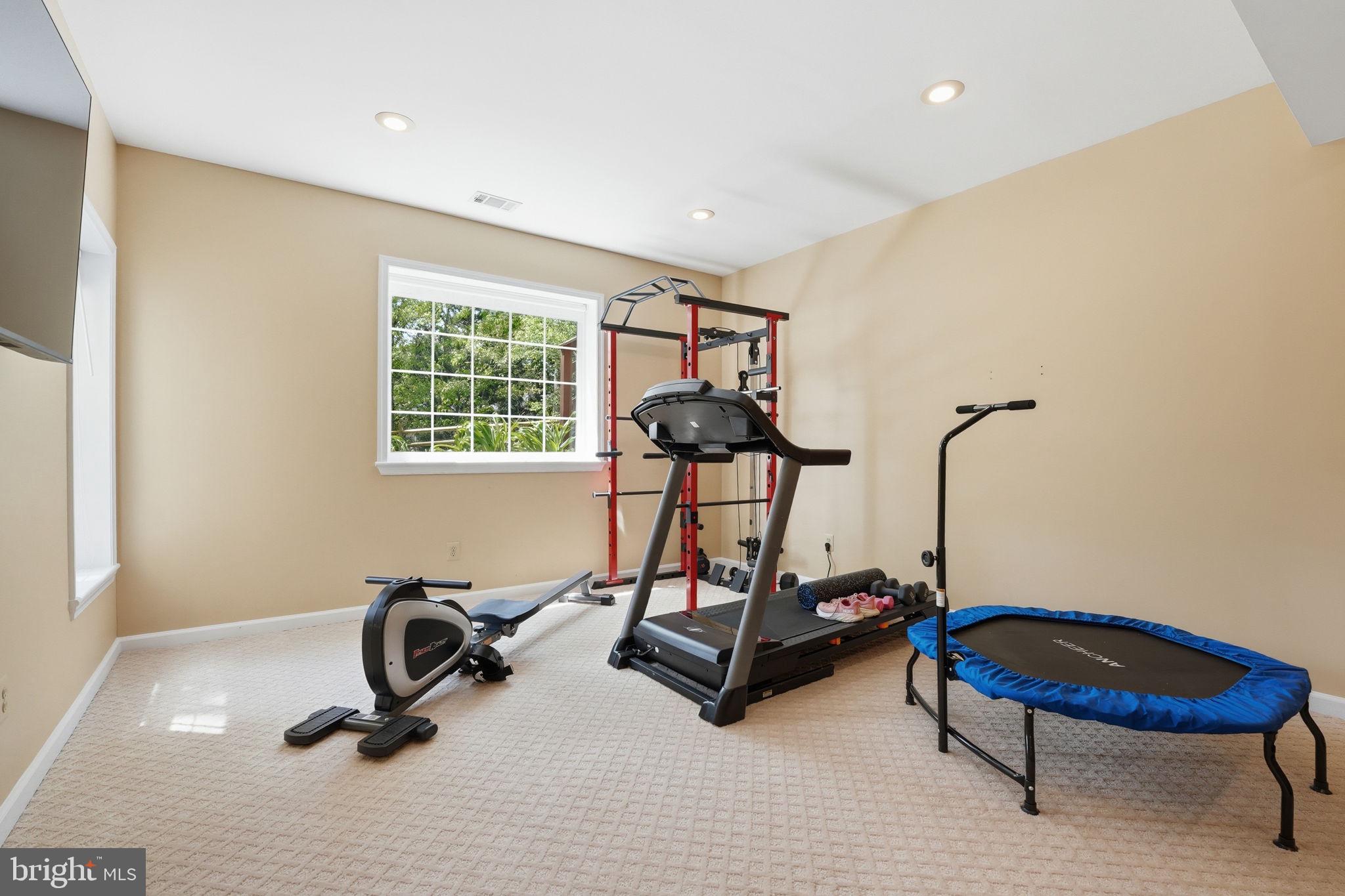 MANORS AT WOLF TRAP - Residential