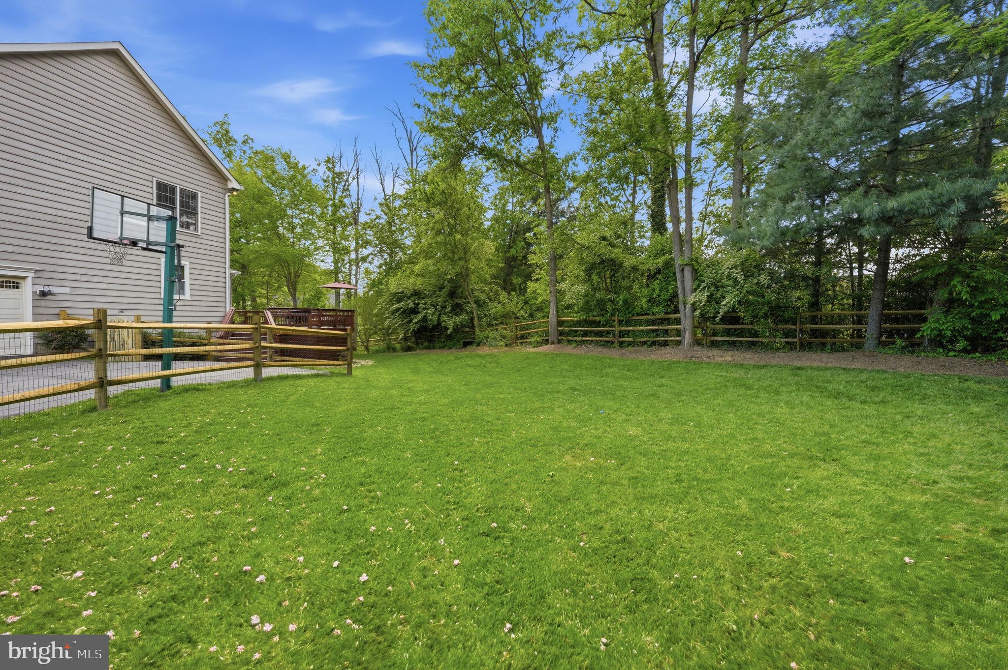 MANORS AT WOLF TRAP - Residential