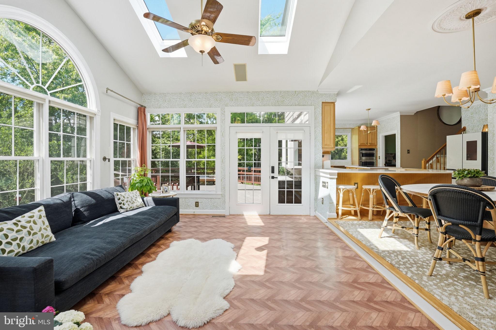 MANORS AT WOLF TRAP - Residential