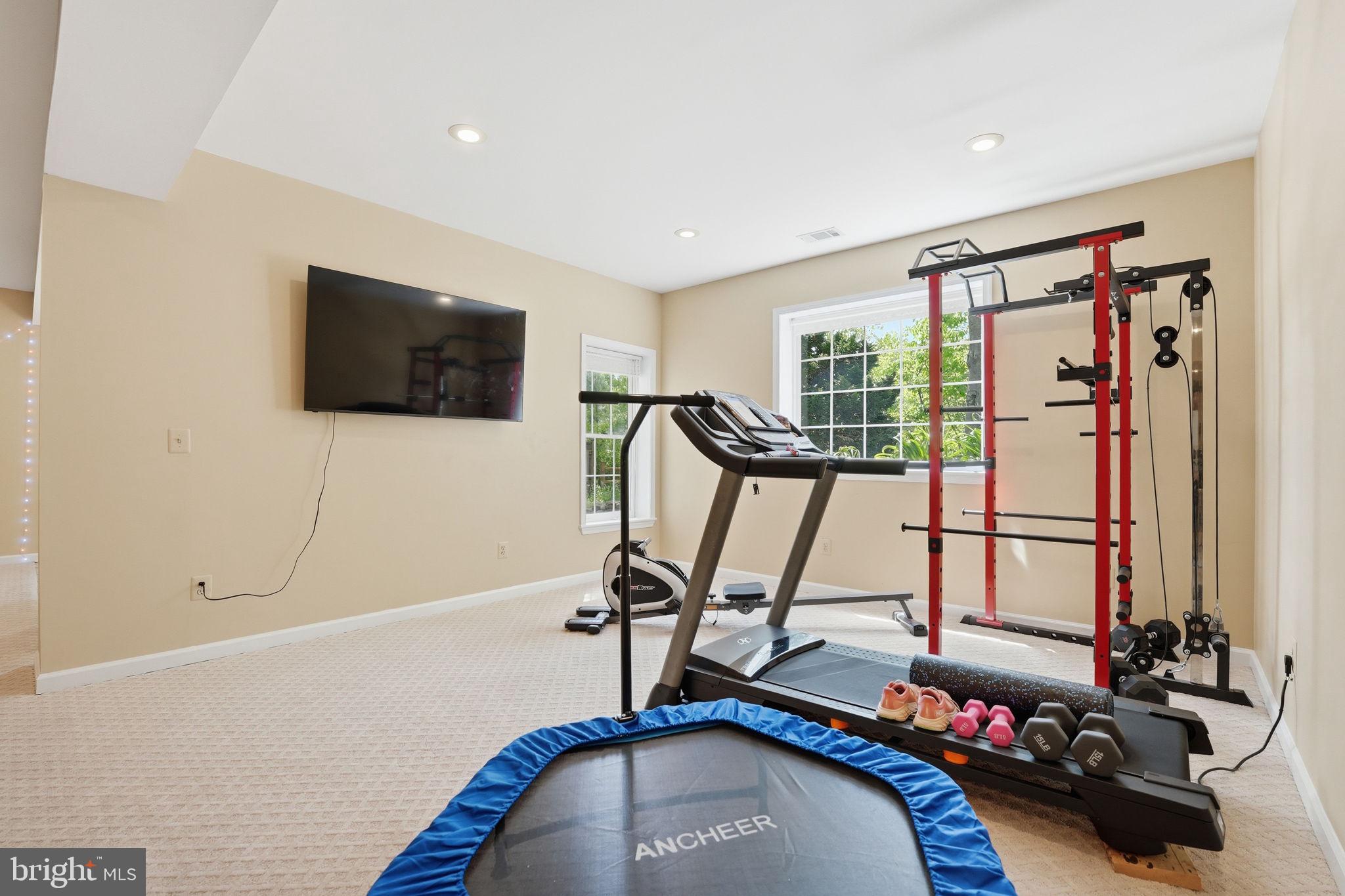 MANORS AT WOLF TRAP - Residential