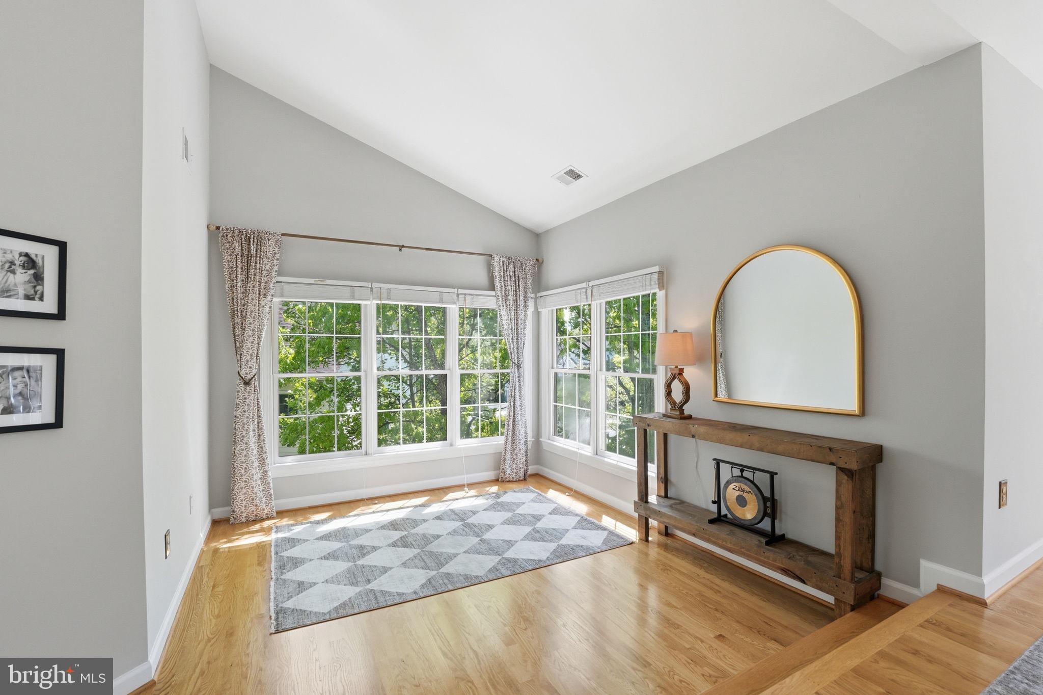 MANORS AT WOLF TRAP - Residential