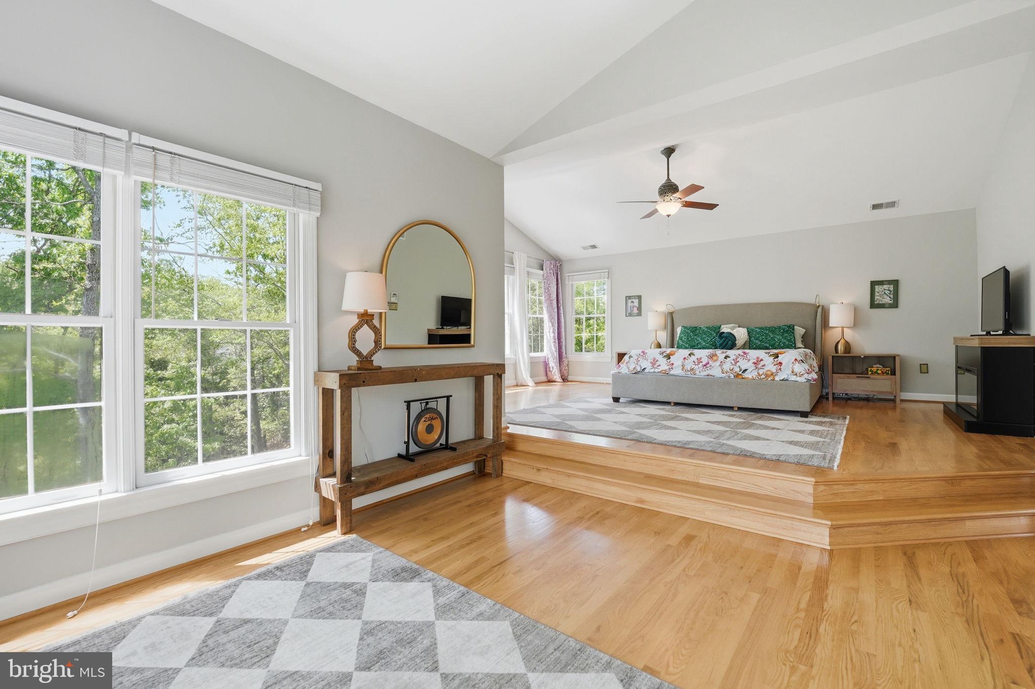 MANORS AT WOLF TRAP - Residential