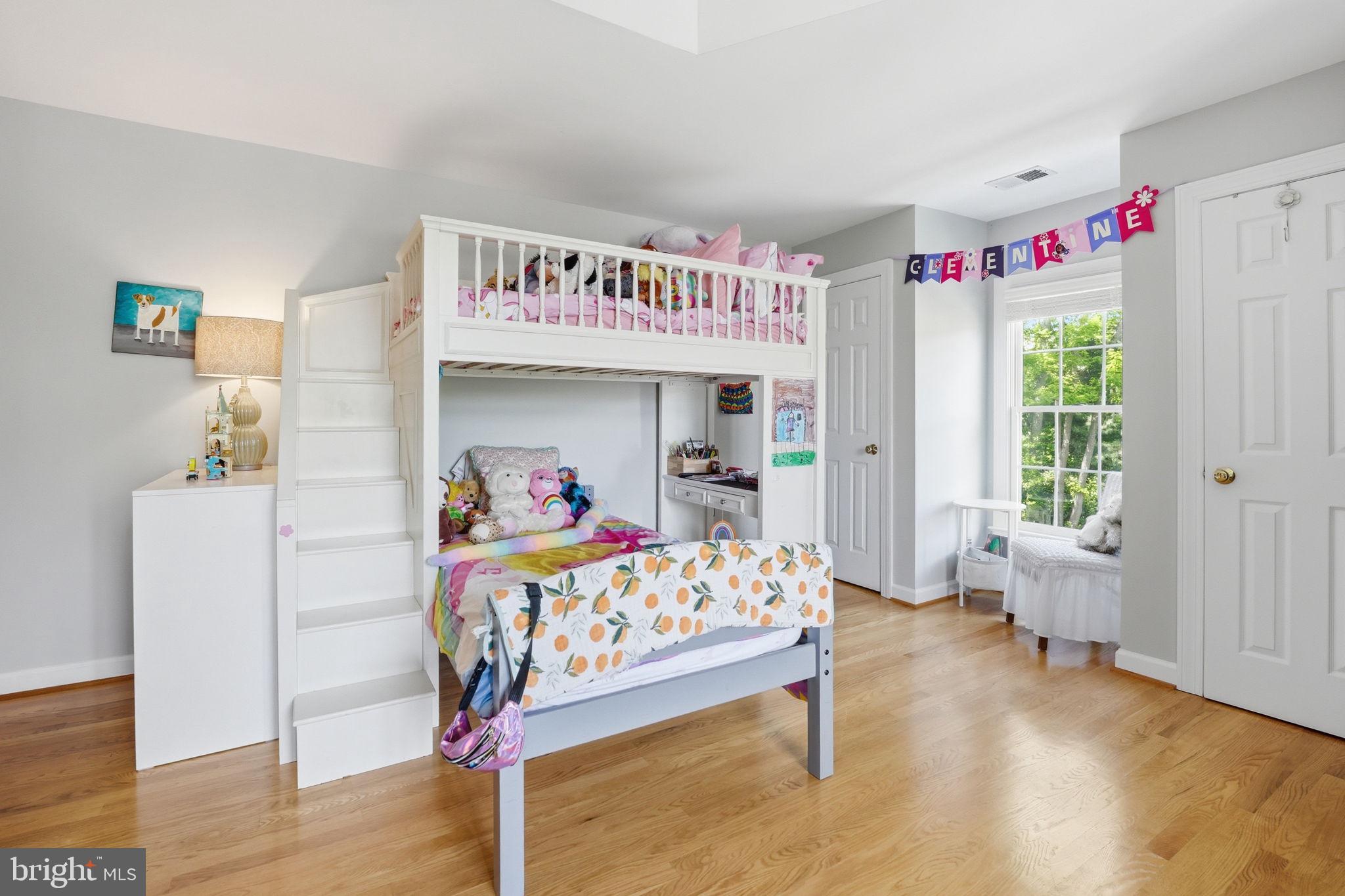 MANORS AT WOLF TRAP - Residential