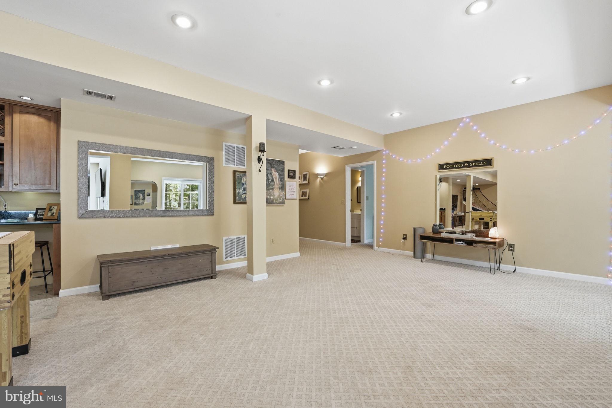 MANORS AT WOLF TRAP - Residential