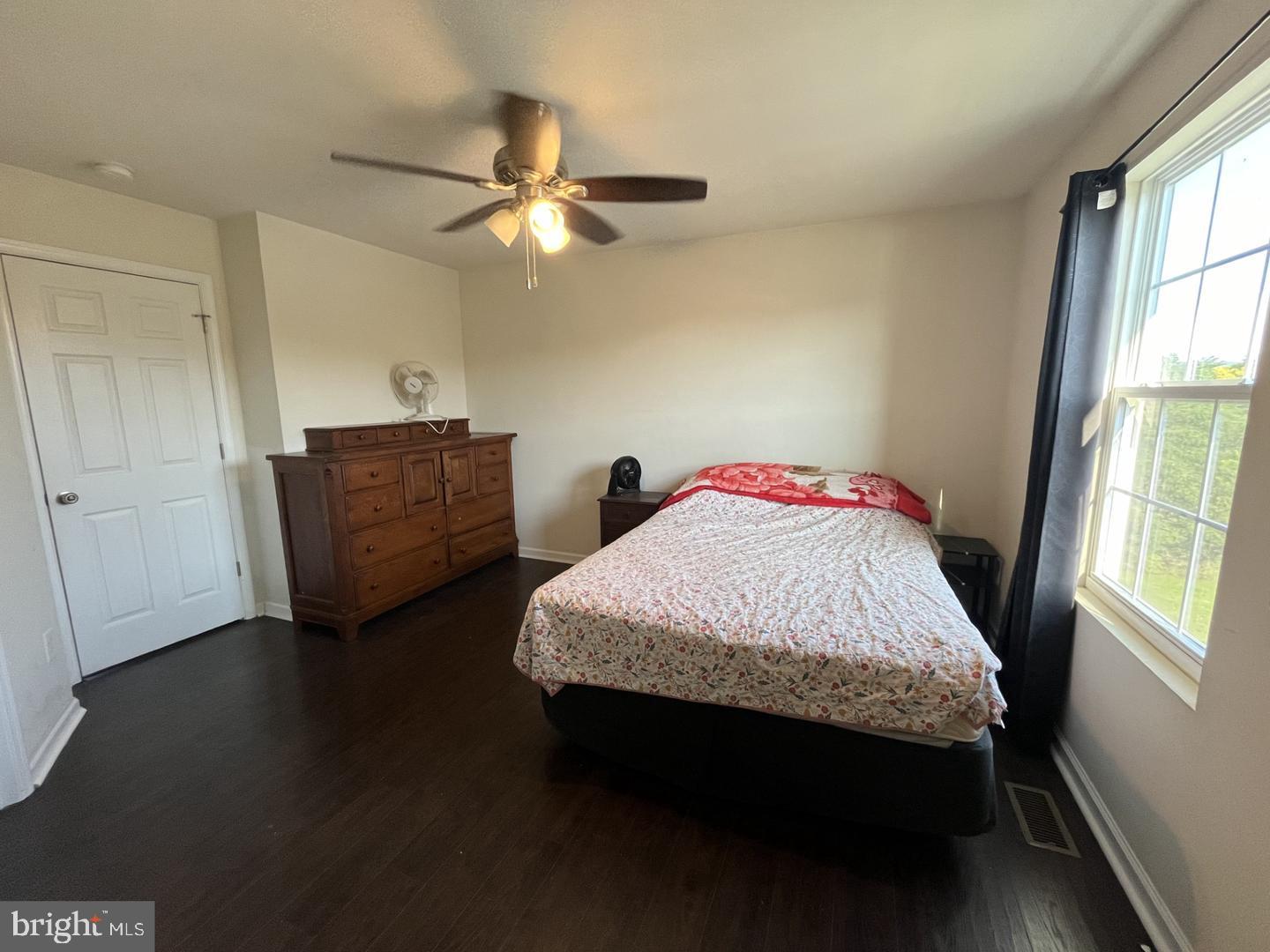 INWOOD VILLAGE - Residential Lease