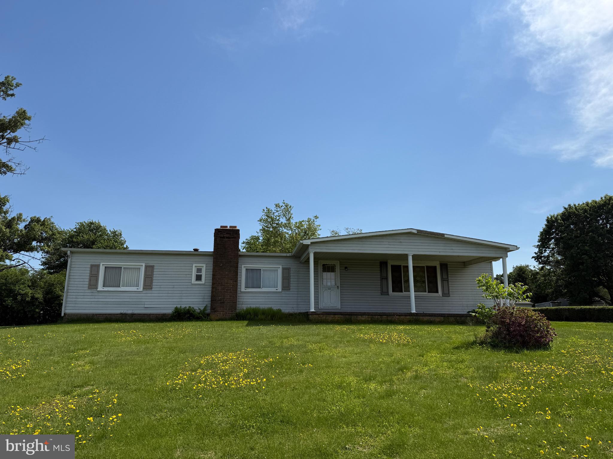 532 RIVERVIEW DRIVE