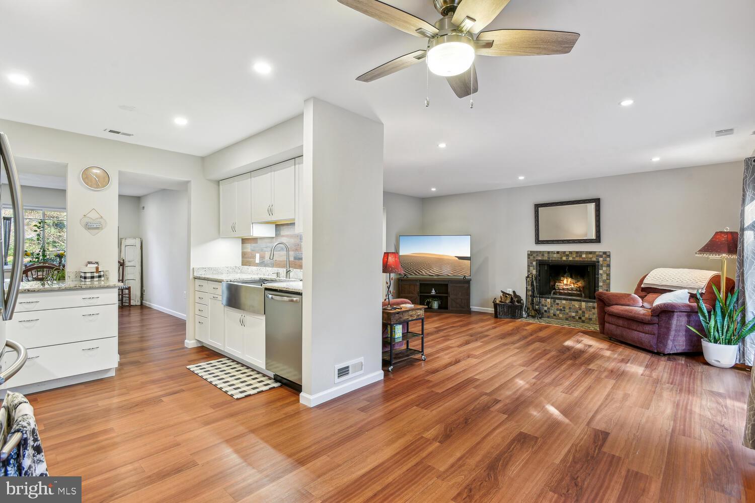 IVY OAK - Residential