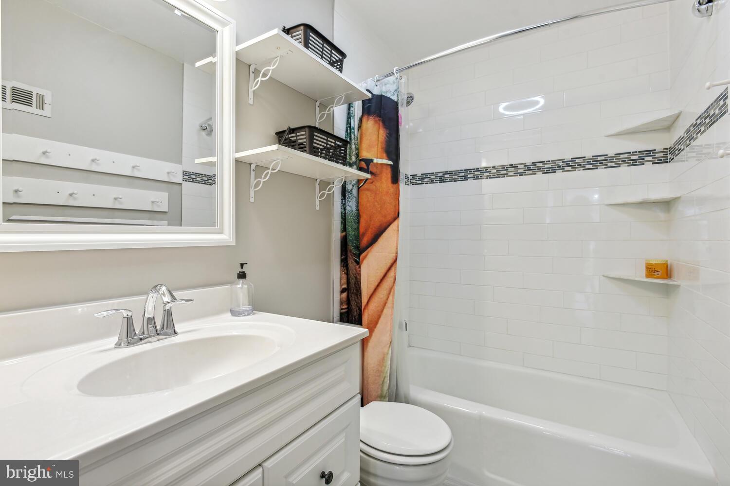 IVY OAK - Residential