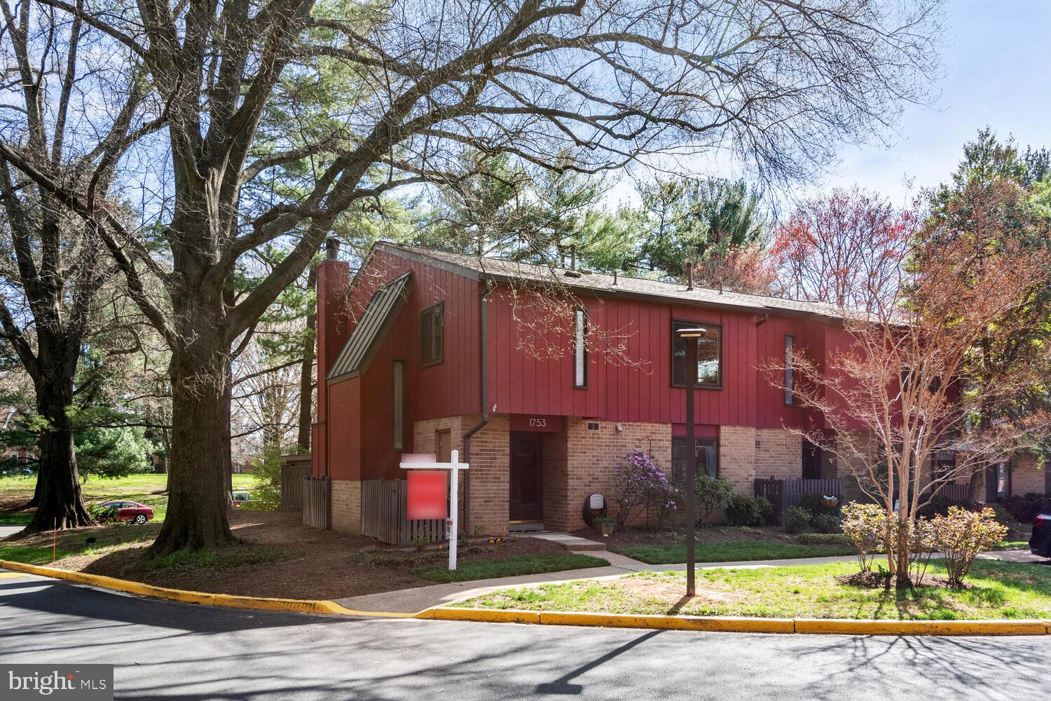 IVY OAK - Residential