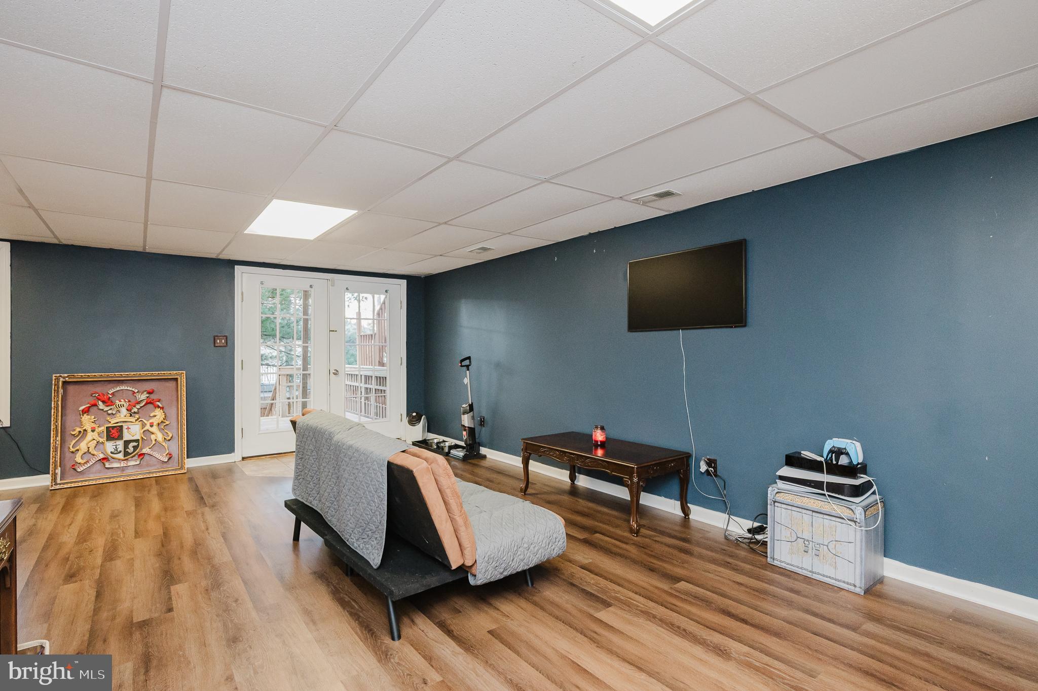 DUCK HARBOUR - Residential Lease