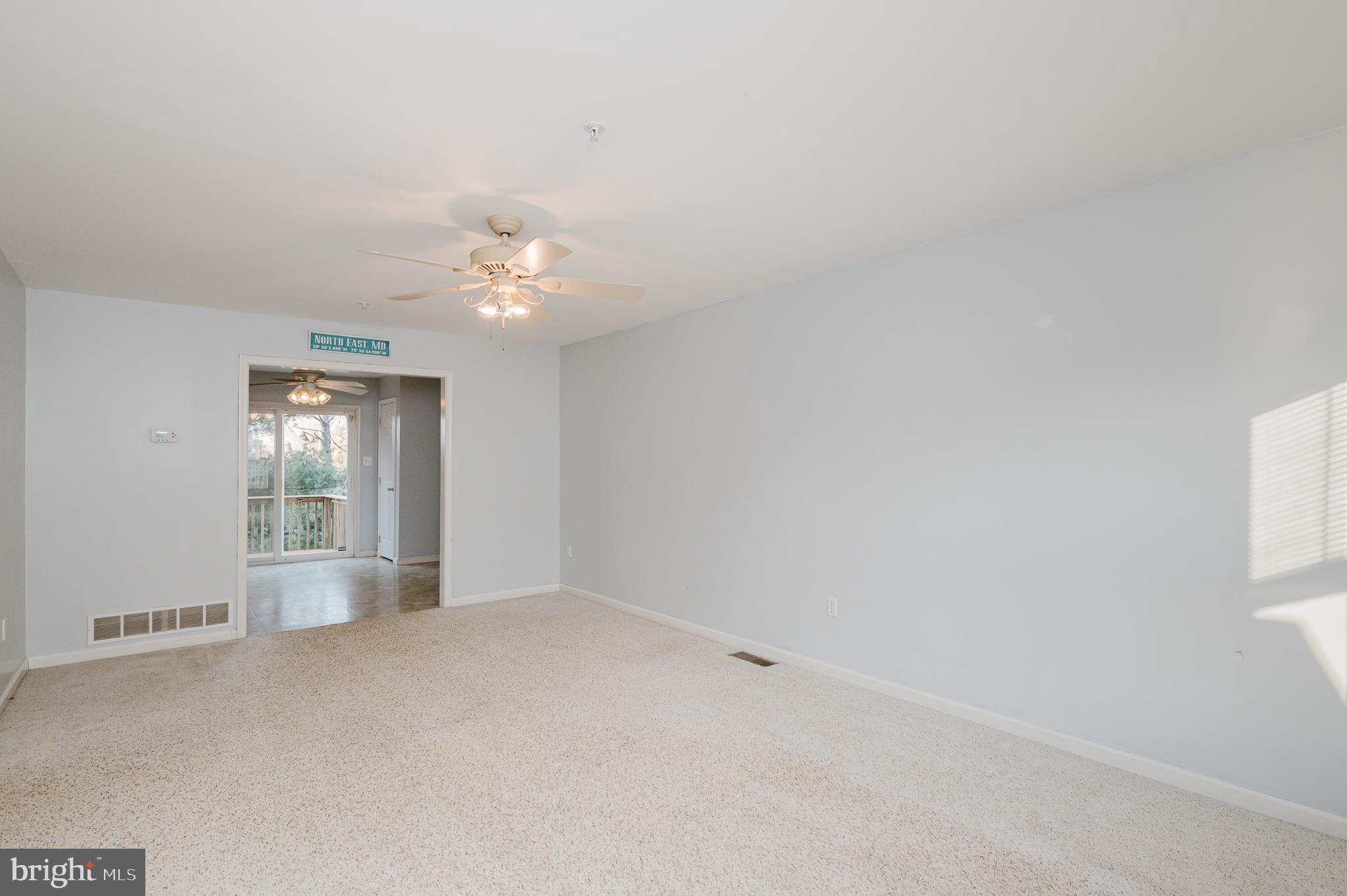 DUCK HARBOUR - Residential Lease