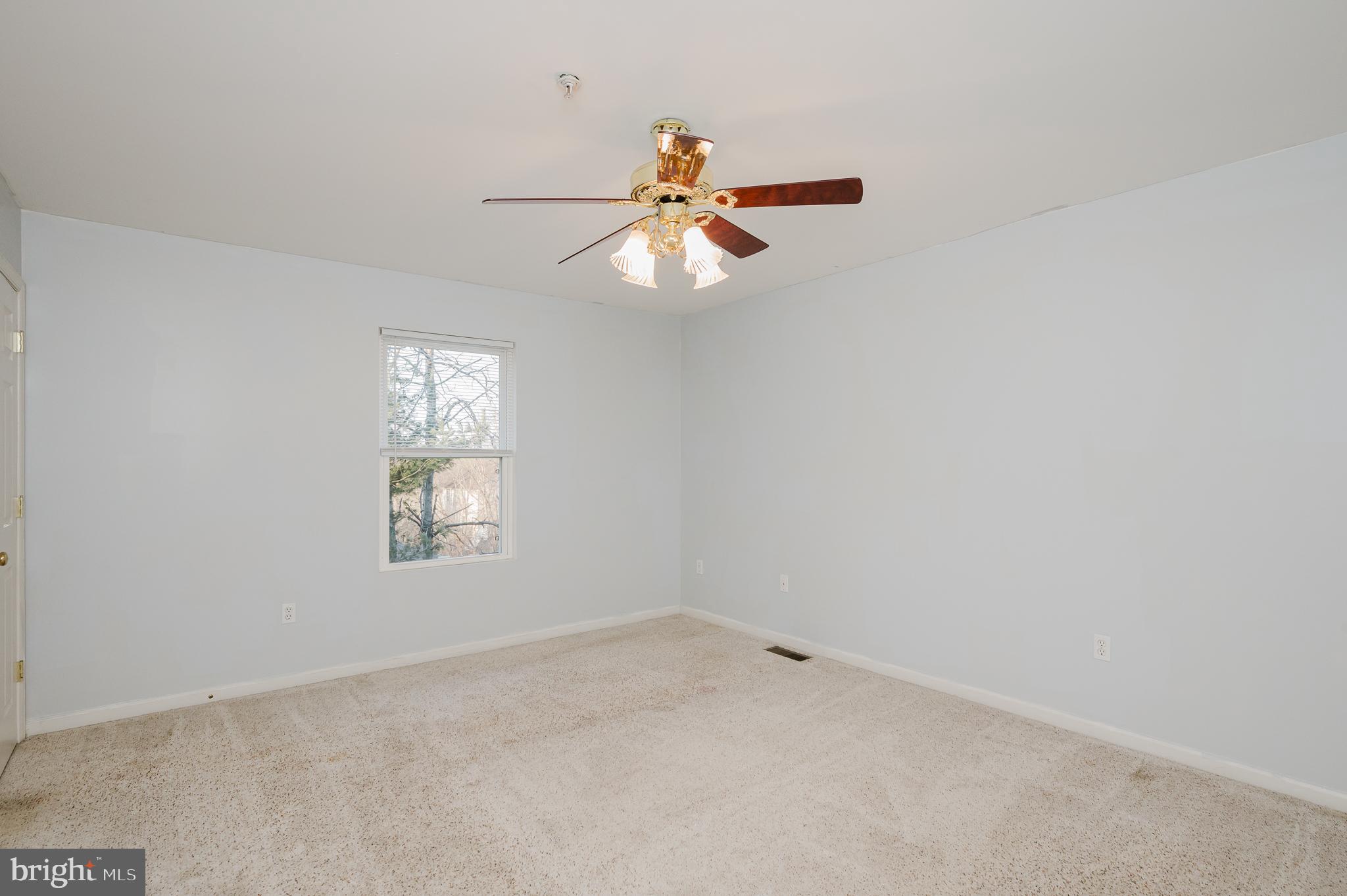 DUCK HARBOUR - Residential Lease