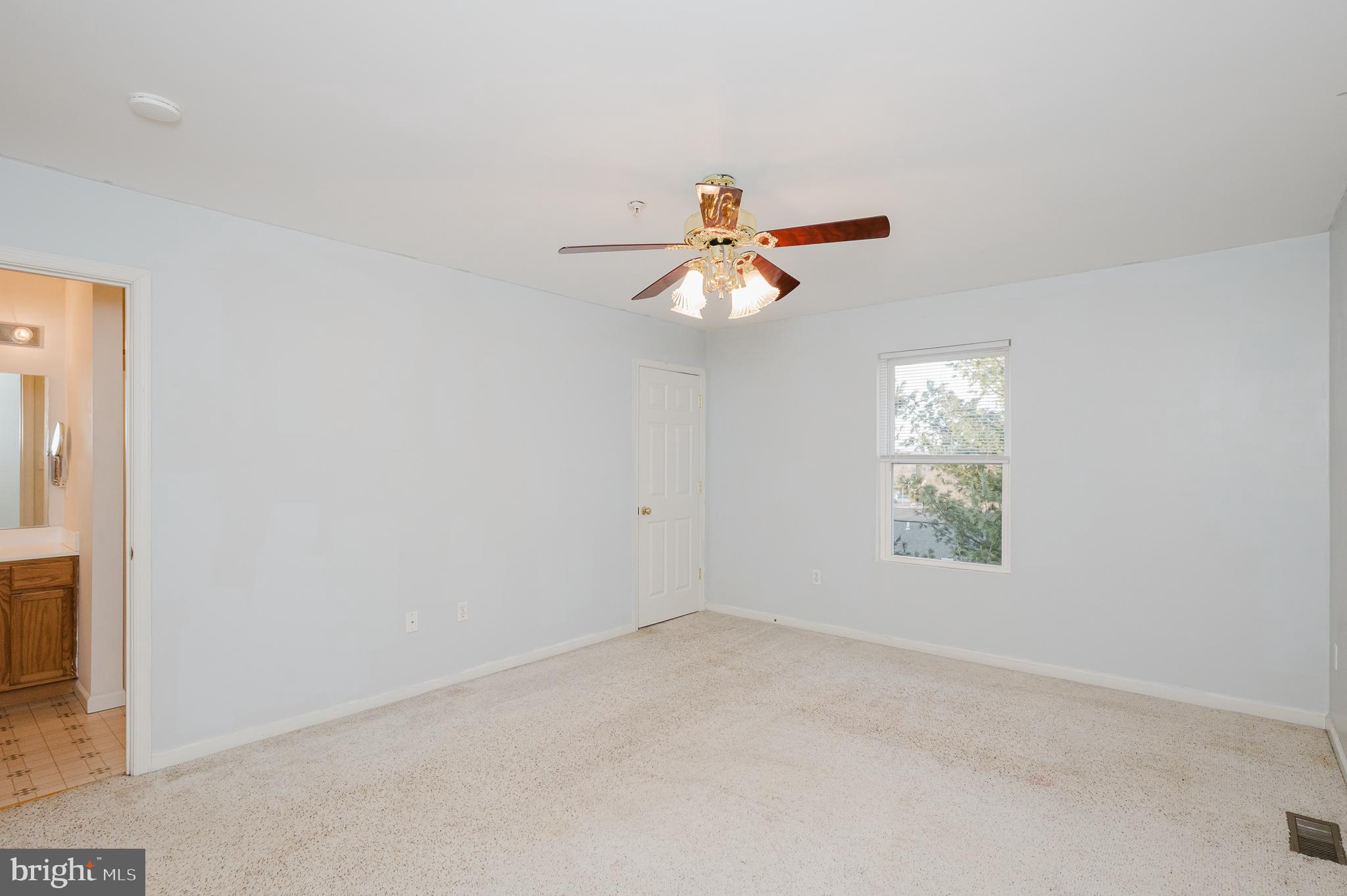 DUCK HARBOUR - Residential Lease