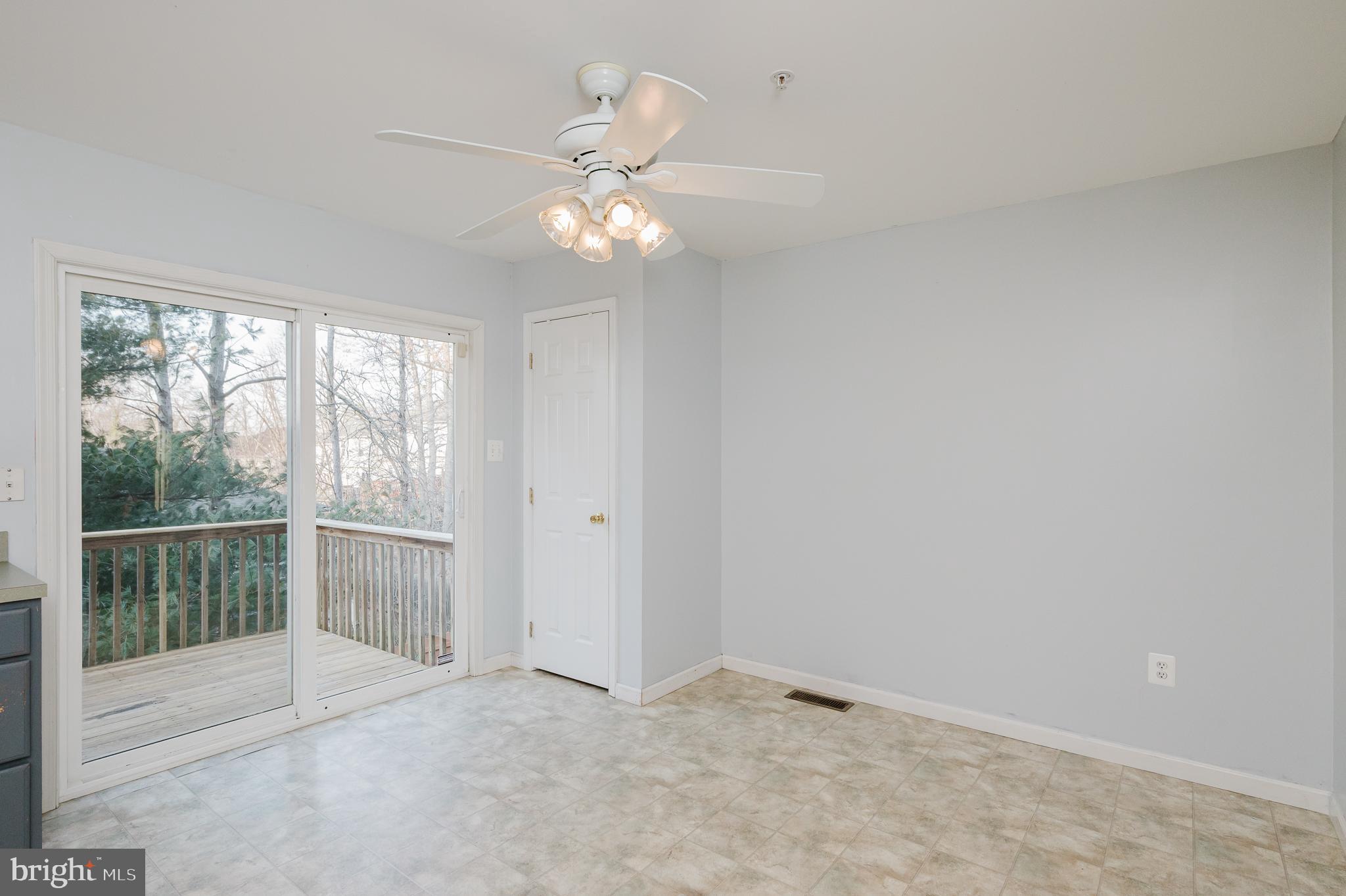 DUCK HARBOUR - Residential Lease