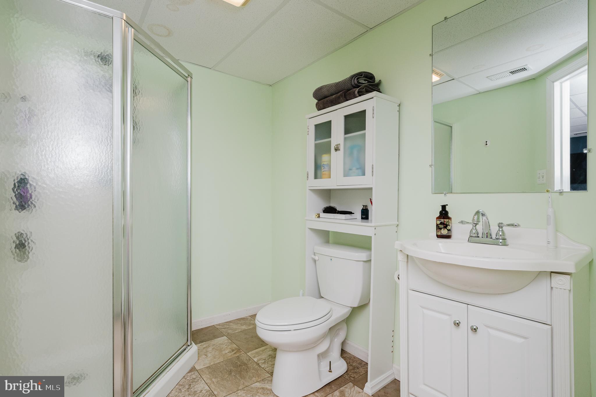 DUCK HARBOUR - Residential Lease