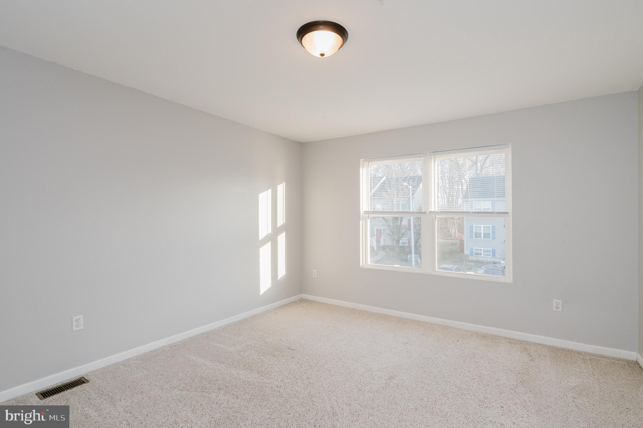 DUCK HARBOUR - Residential Lease