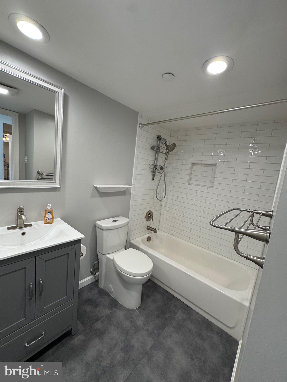 1301 N COURTHOUSE ROAD 1401
